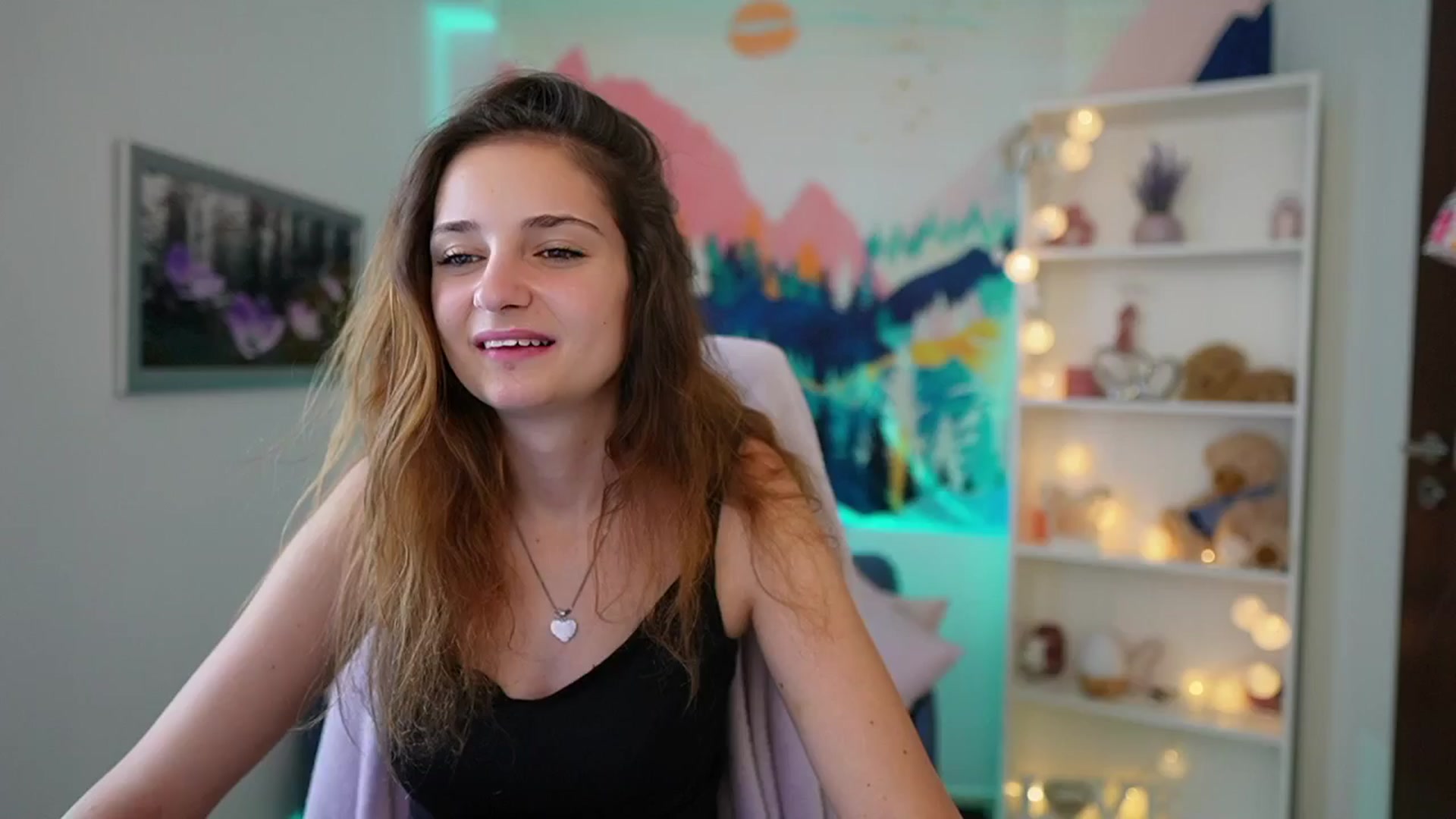 Gallery image thumbnail from Vina_Sky's myfreecams stream on, 07/31/2024, 09:42 image 15 of 20