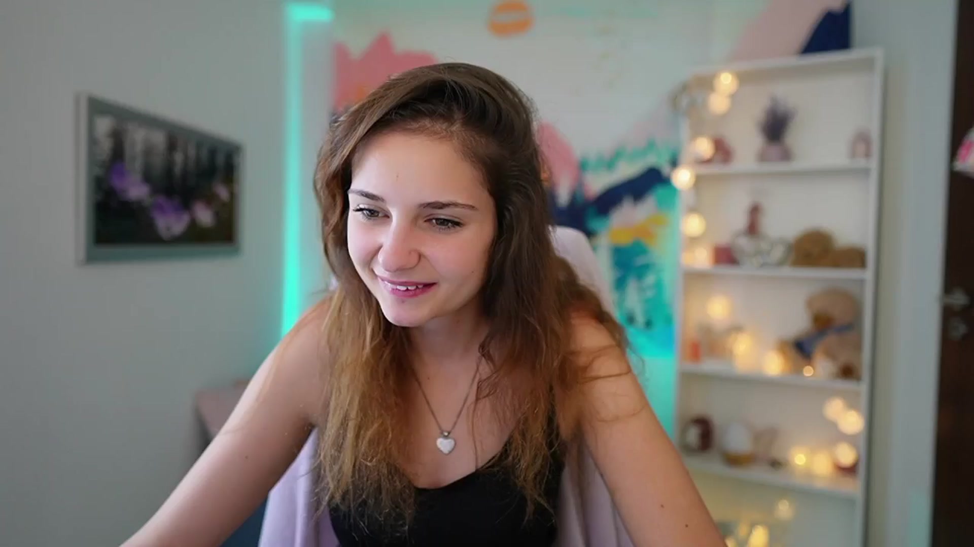 Gallery image thumbnail from Vina_Sky's myfreecams stream on, 07/31/2024, 09:42 image 16 of 20