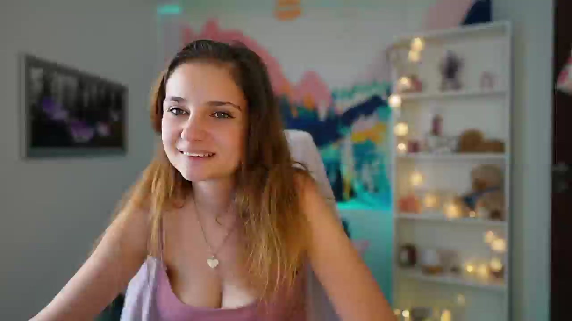 Gallery image thumbnail from Vina_Sky's myfreecams stream on, 08/01/2024, 12:16 image 10 of 20