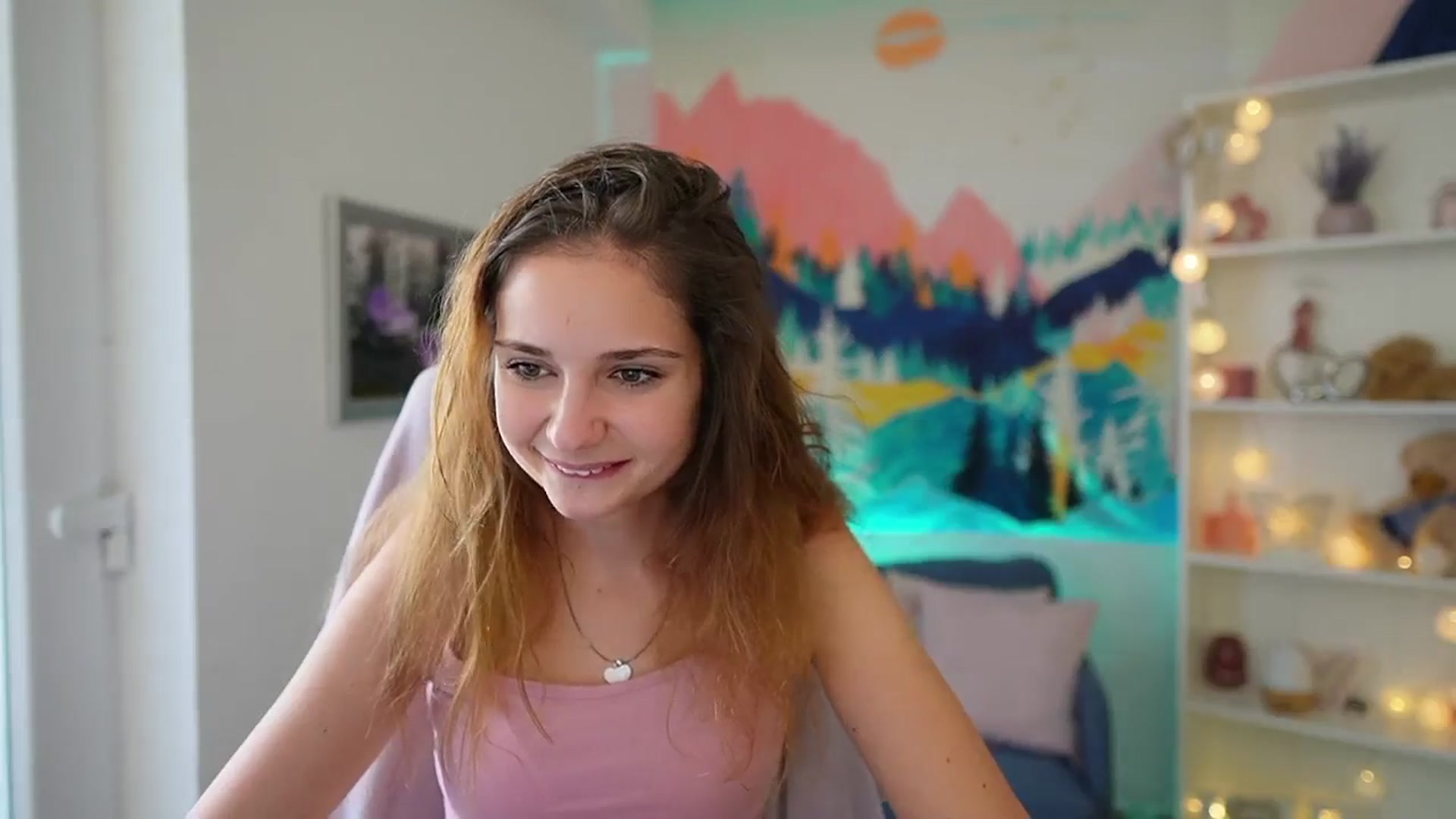 Gallery image thumbnail from Vina_Sky's myfreecams stream on, 08/03/2024, 09:31 image 14 of 20