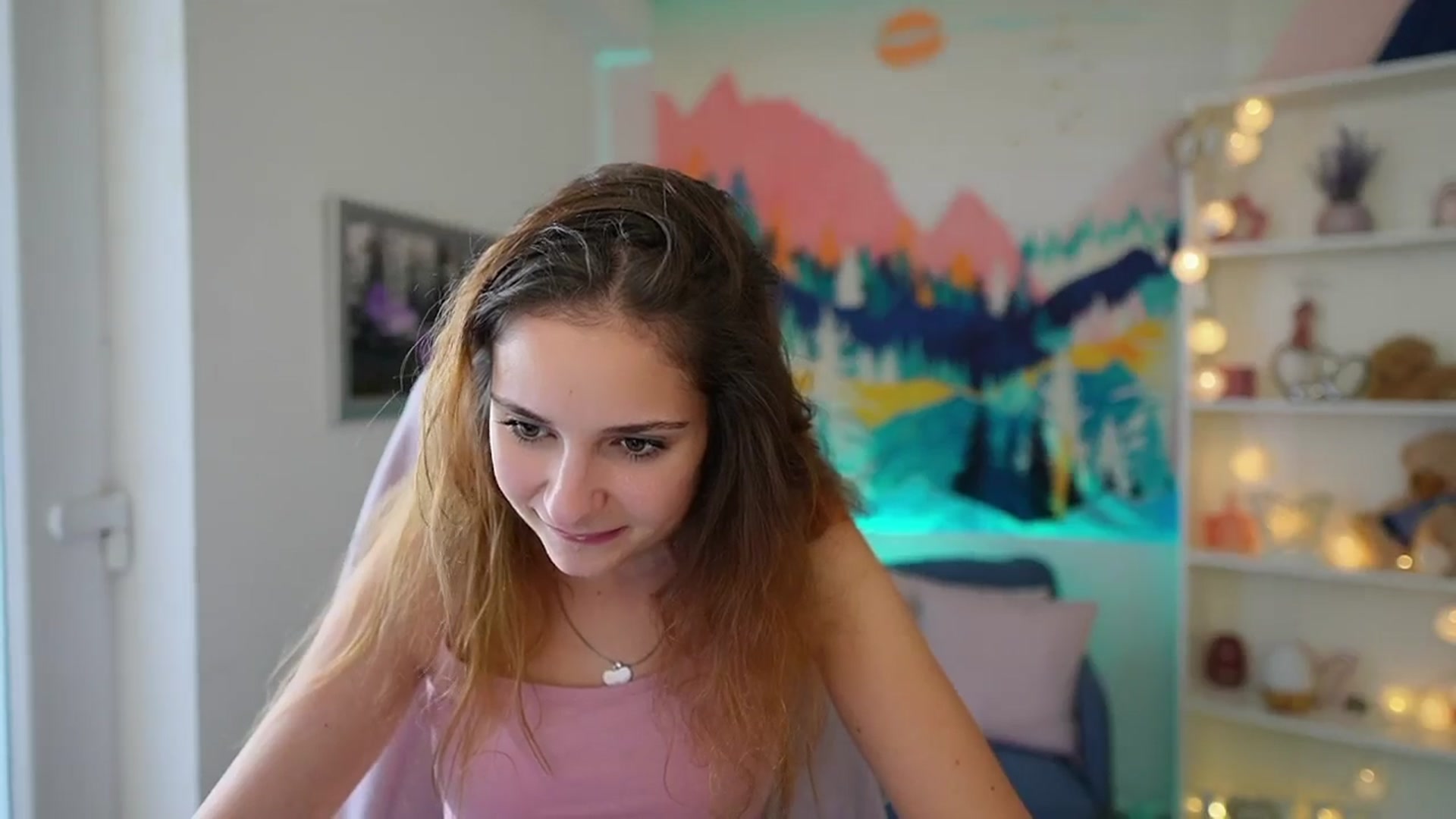 Gallery image thumbnail from Vina_Sky's myfreecams stream on, 08/03/2024, 09:31 image 10 of 20