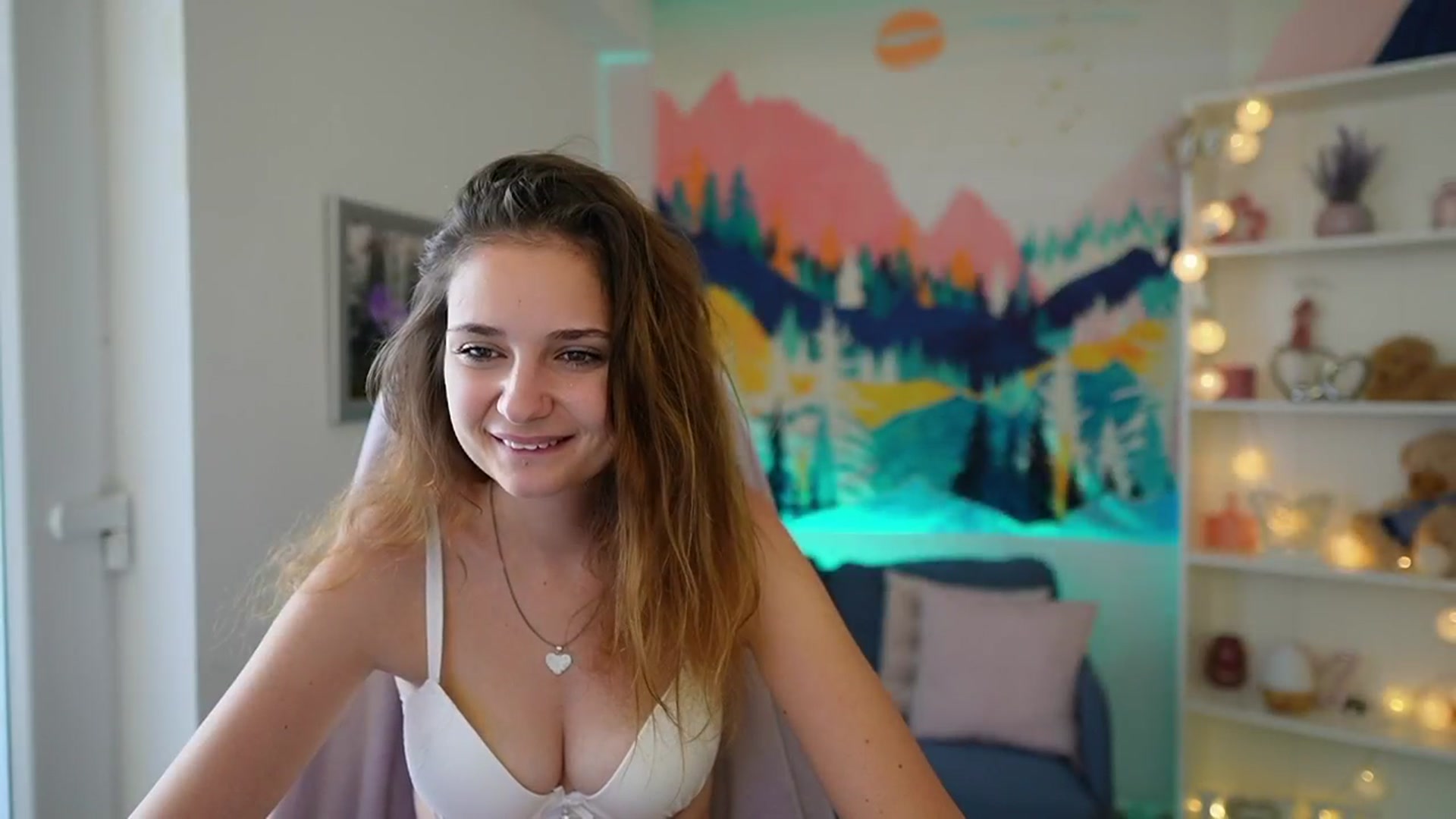 Gallery image thumbnail from Vina_Sky's myfreecams stream on, 08/03/2024, 10:42 image 12 of 20