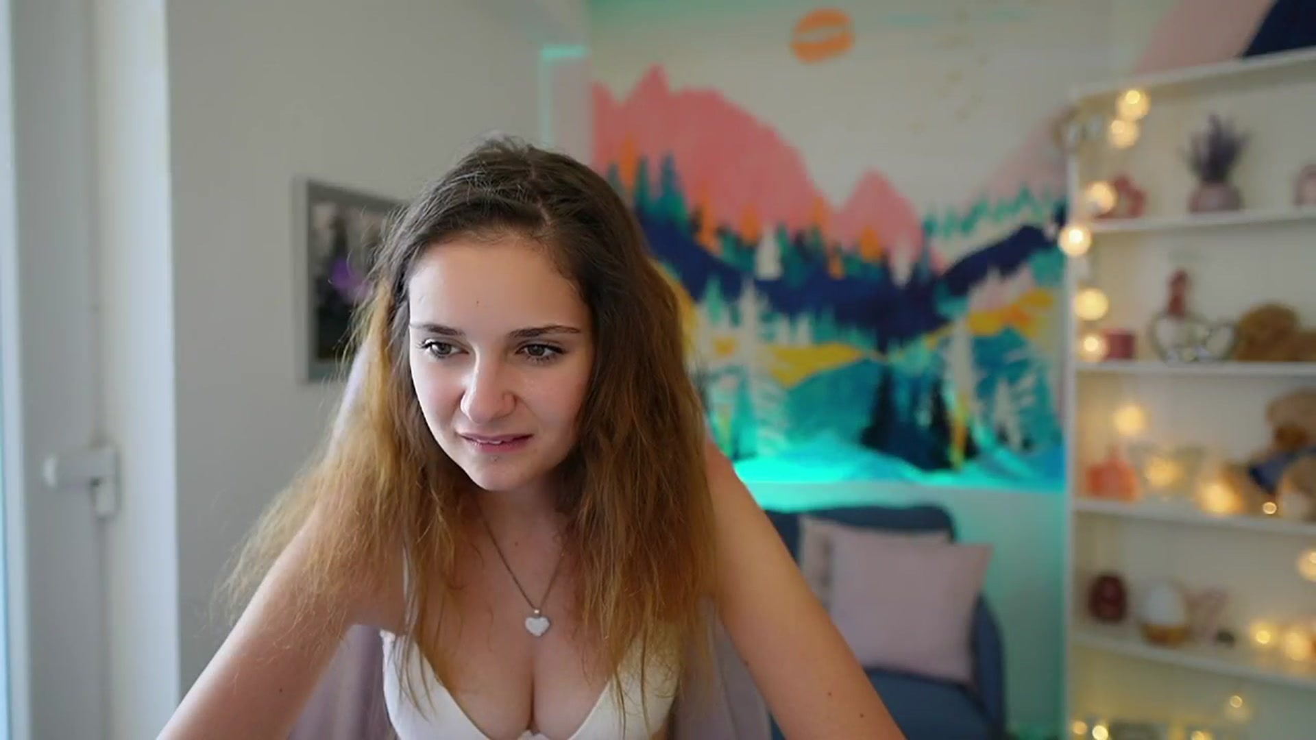 Gallery image thumbnail from Vina_Sky's myfreecams stream on, 08/03/2024, 10:42 image 19 of 20