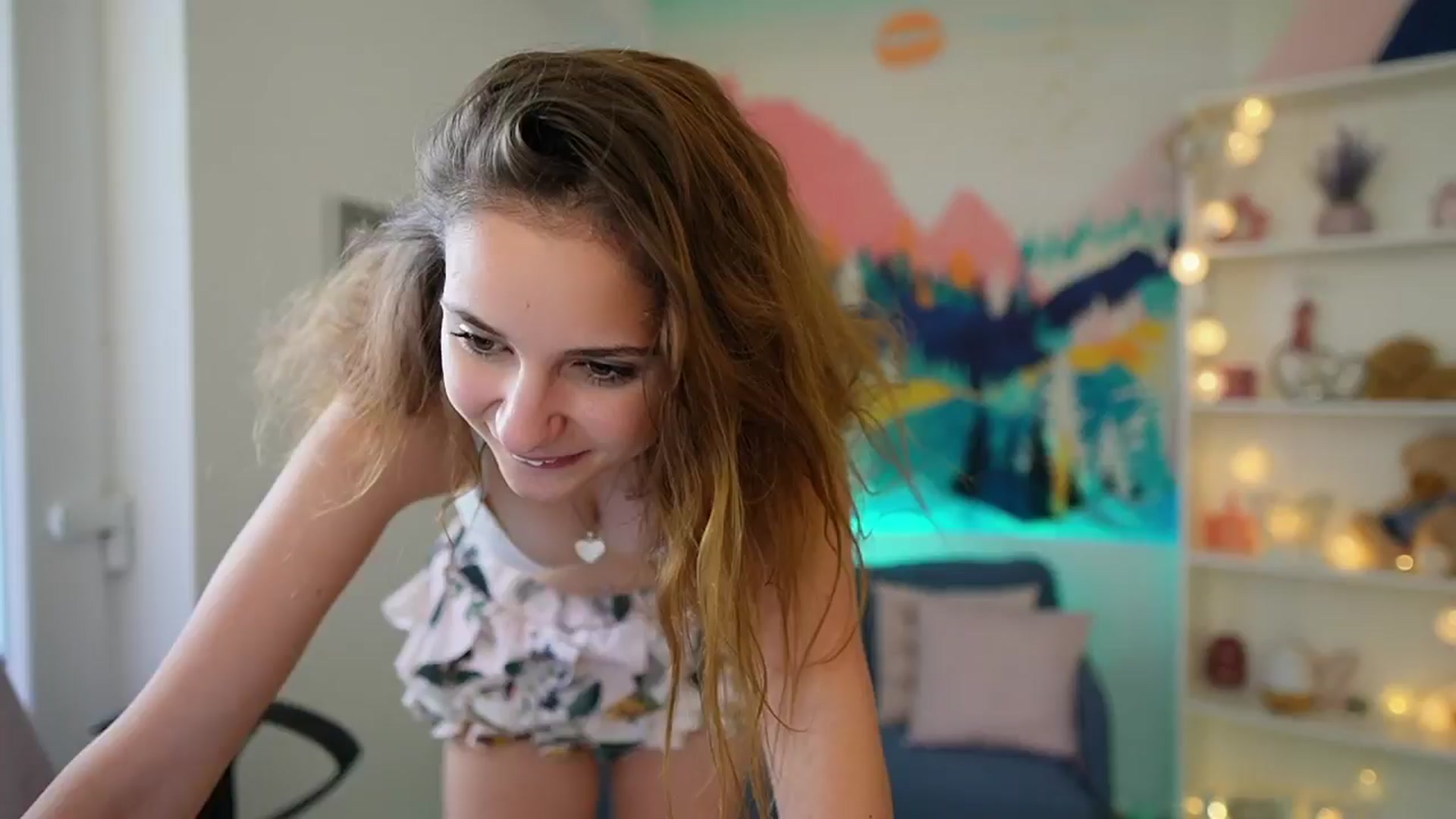 Gallery image thumbnail from Vina_Sky's myfreecams stream on, 08/03/2024, 11:10 image 16 of 20