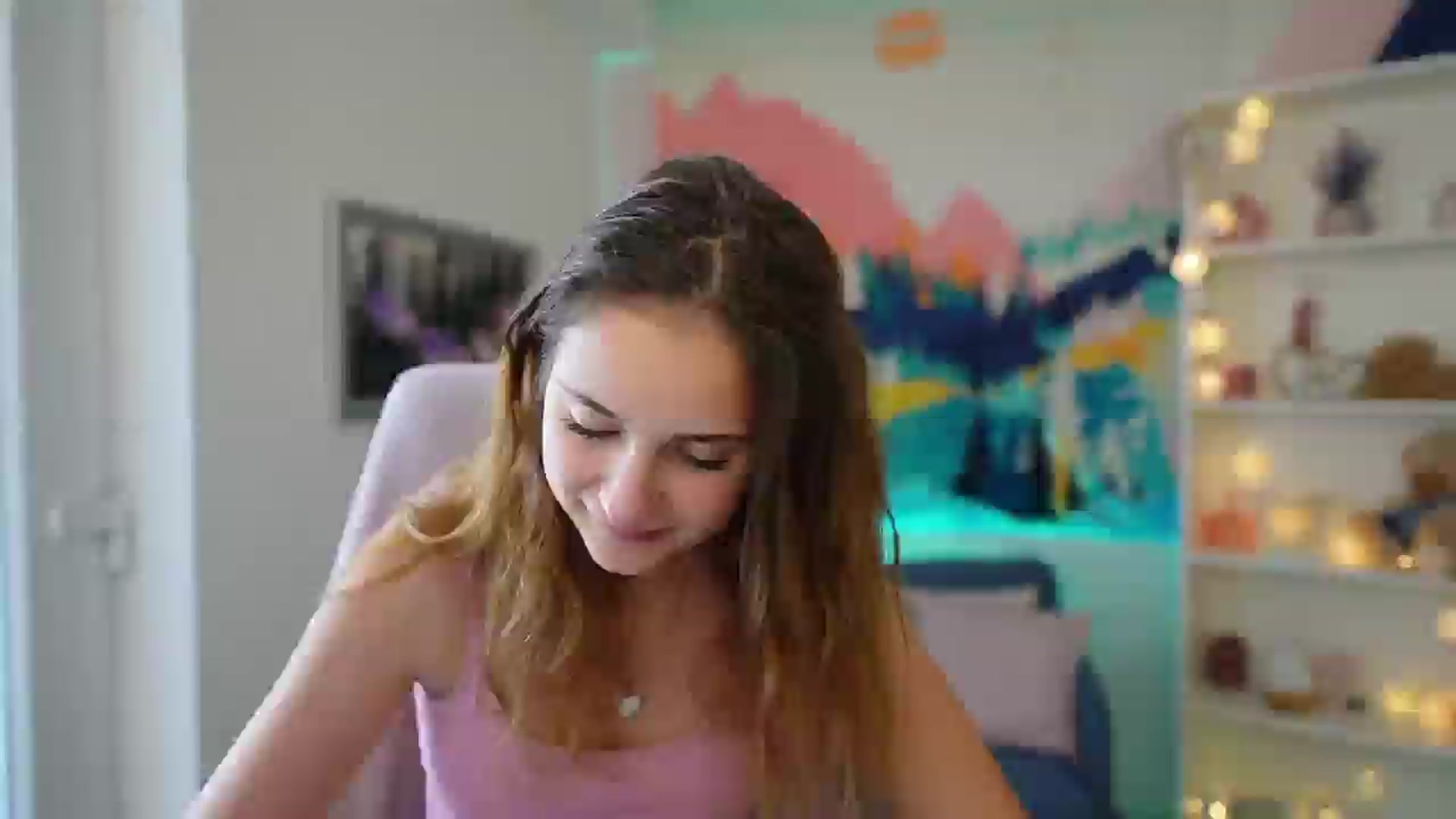 Gallery image thumbnail from Vina_Sky's myfreecams stream on, 08/03/2024, 11:10 image 8 of 20