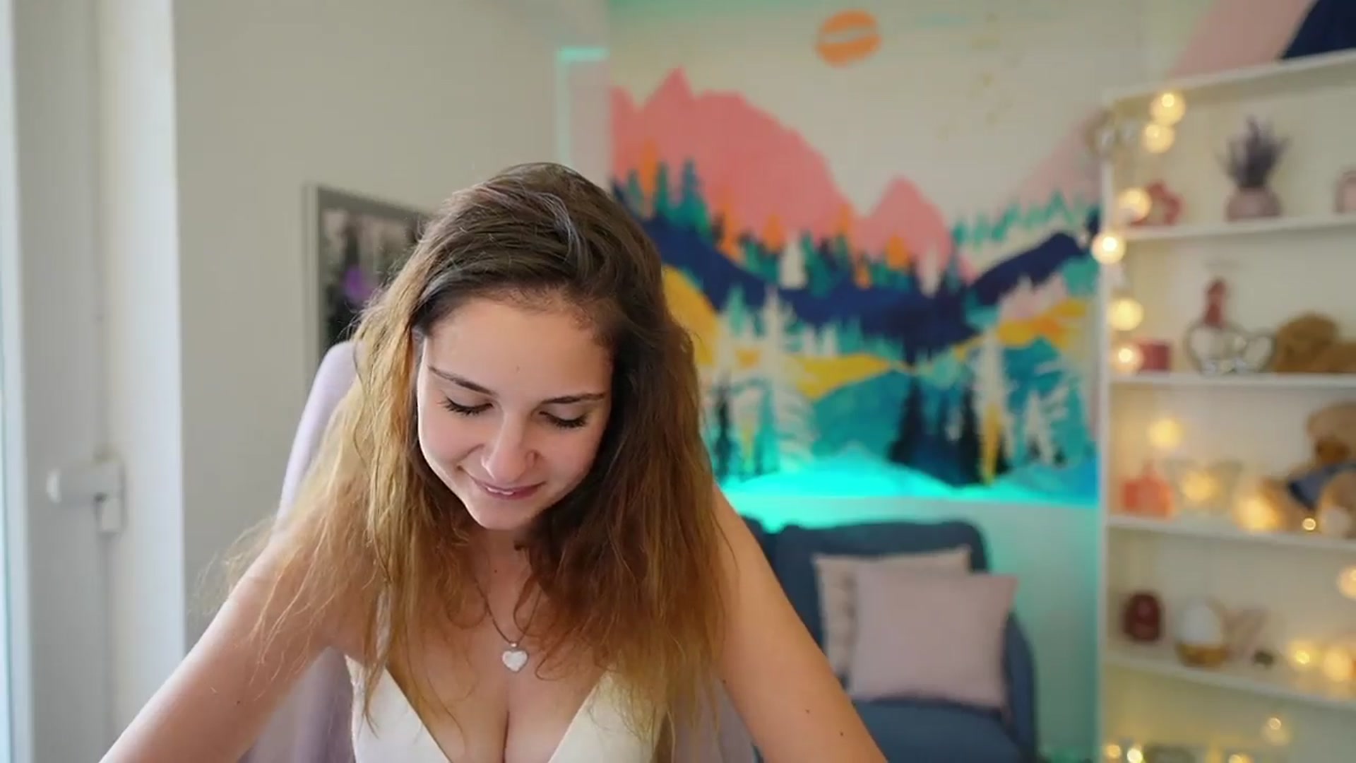 Gallery image thumbnail from Vina_Sky's myfreecams stream on, 08/03/2024, 13:04 image 19 of 20