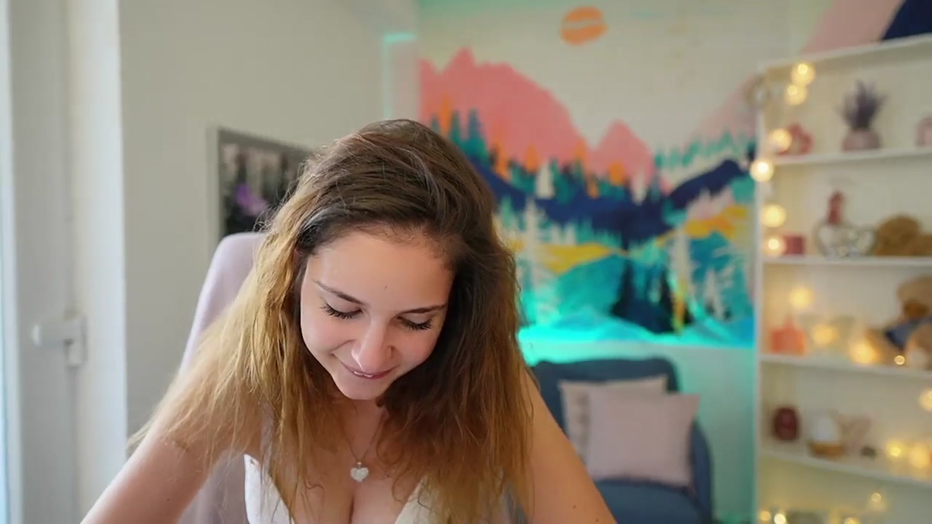 Gallery image thumbnail from Vina_Sky's myfreecams stream on, 08/03/2024, 13:04 image 16 of 20