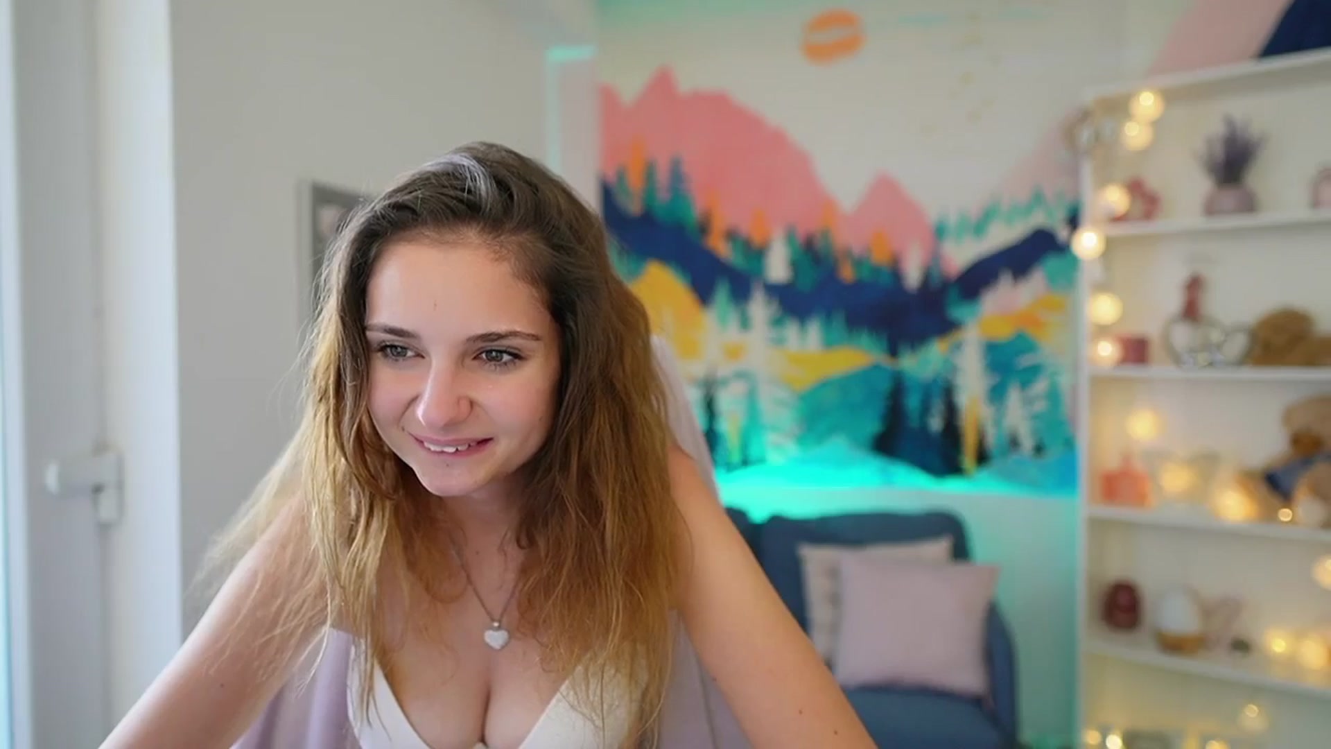 Gallery image thumbnail from Vina_Sky's myfreecams stream on, 08/03/2024, 13:04 image 14 of 20