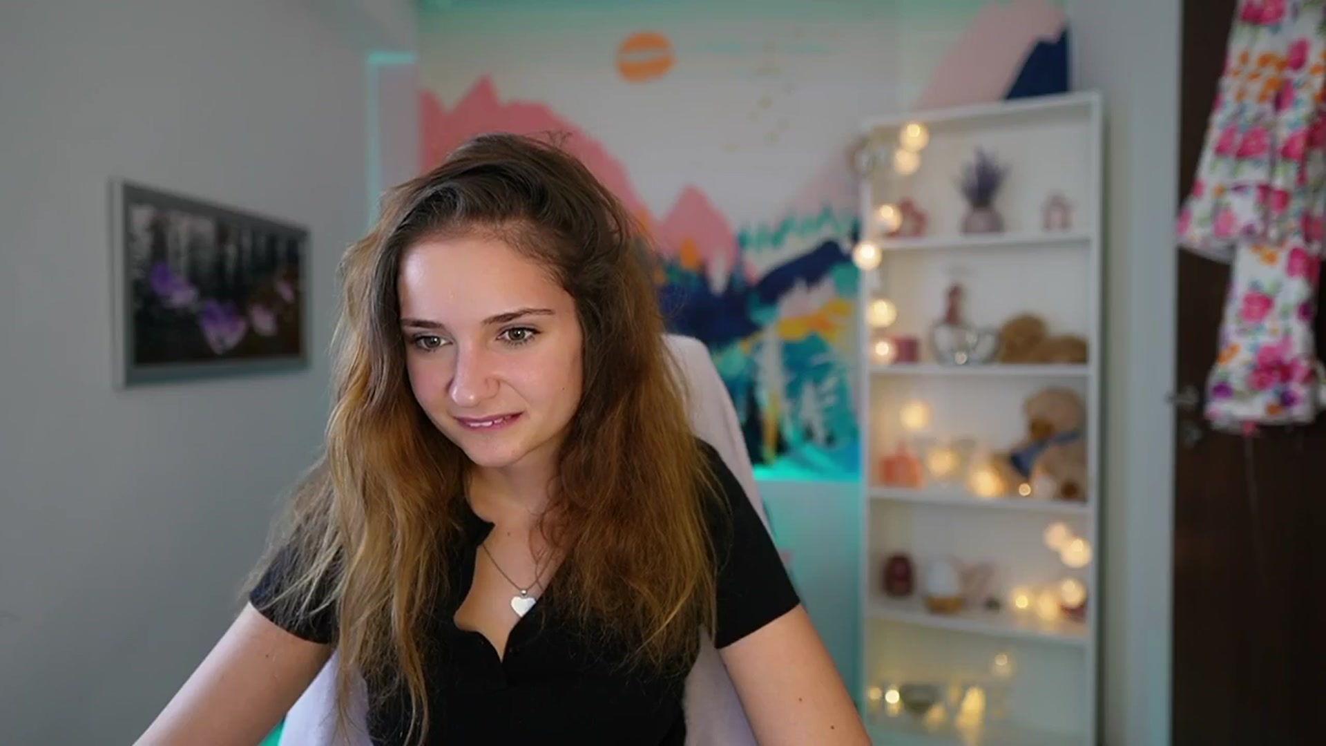 Gallery image thumbnail from Vina_Sky's myfreecams stream on, 08/04/2024, 10:00 image 6 of 20