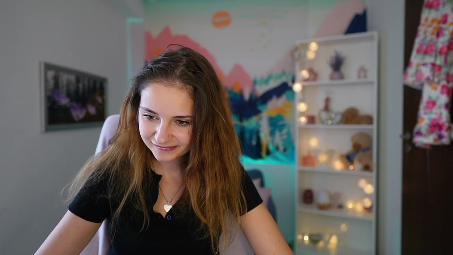 Gallery image thumbnail from Vina_Sky's myfreecams stream on, 08/04/2024, 10:00 image 14 of 20