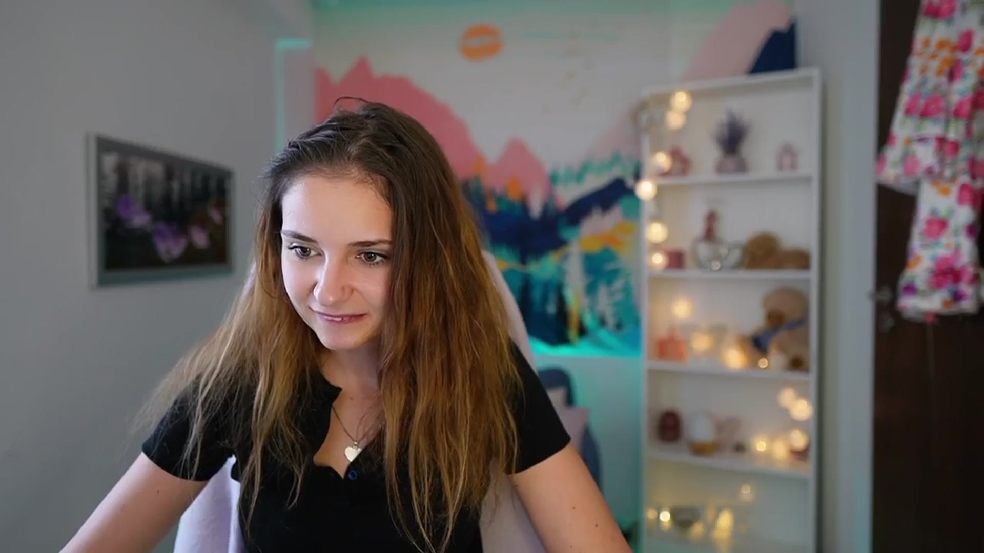 Gallery image thumbnail from Vina_Sky's myfreecams stream on, 08/04/2024, 10:00 image 17 of 20