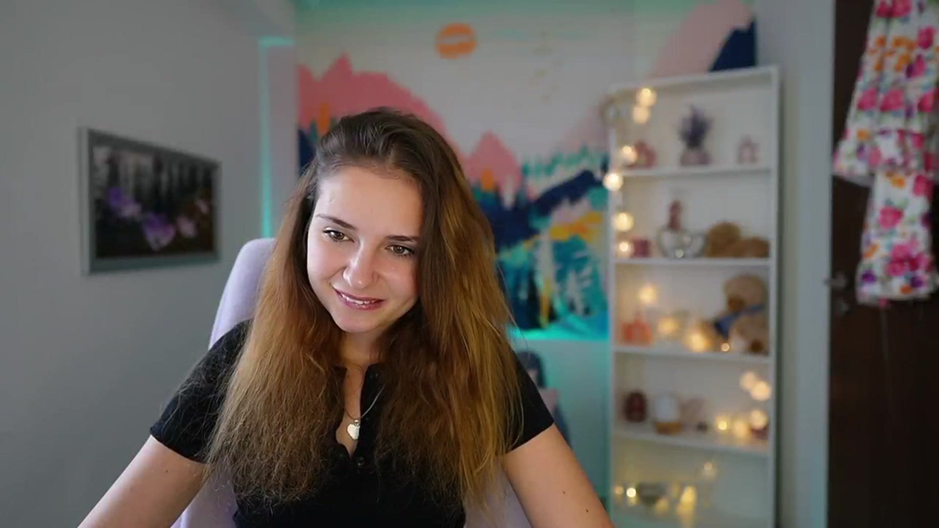 Gallery image thumbnail from Vina_Sky's myfreecams stream on, 08/04/2024, 12:41 image 2 of 20