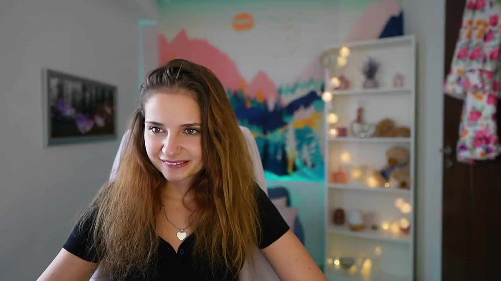 Gallery image thumbnail from Vina_Sky's myfreecams stream on, 08/04/2024, 12:41 image 12 of 20
