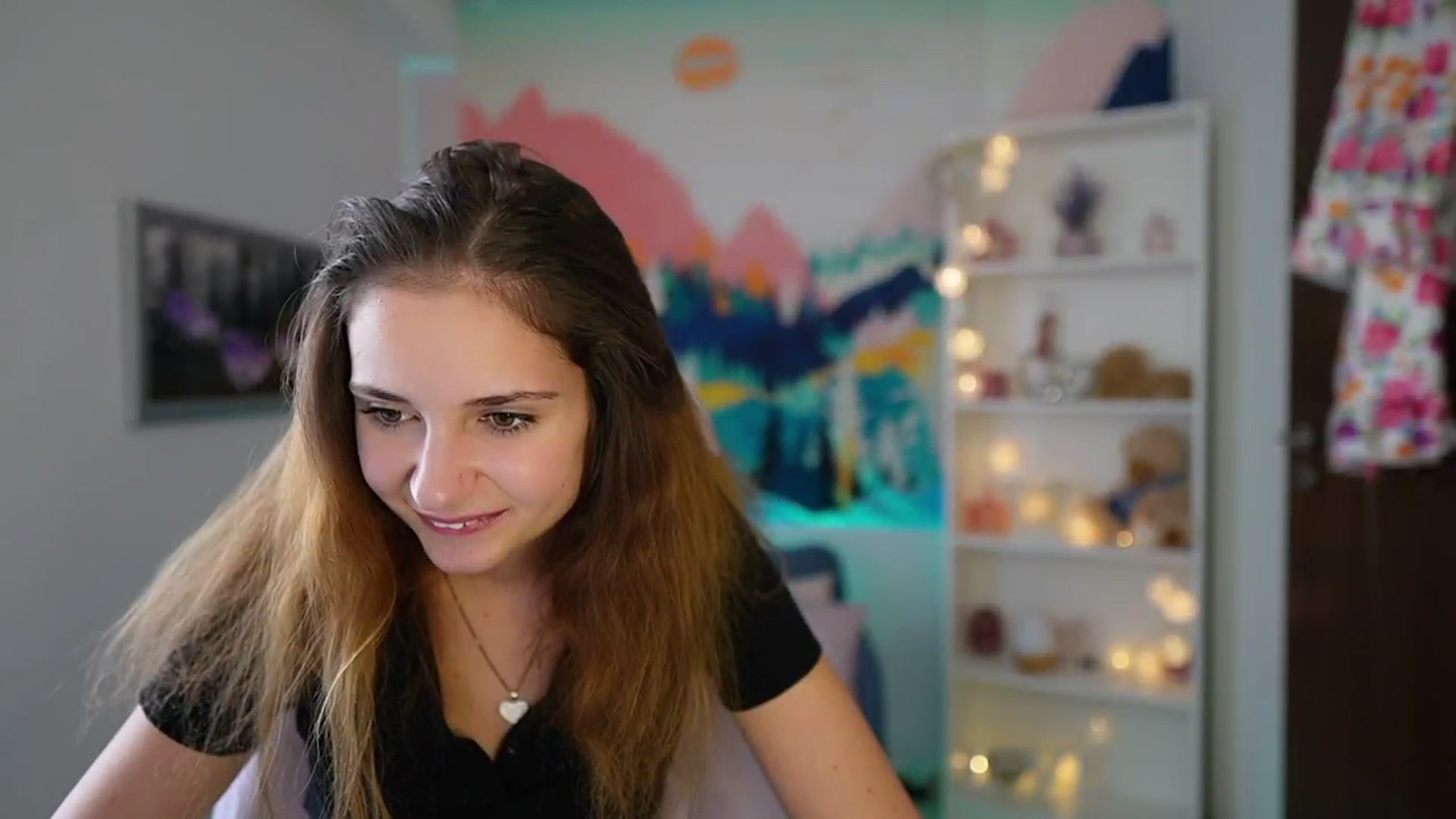 Gallery image thumbnail from Vina_Sky's myfreecams stream on, 08/04/2024, 12:41 image 8 of 20