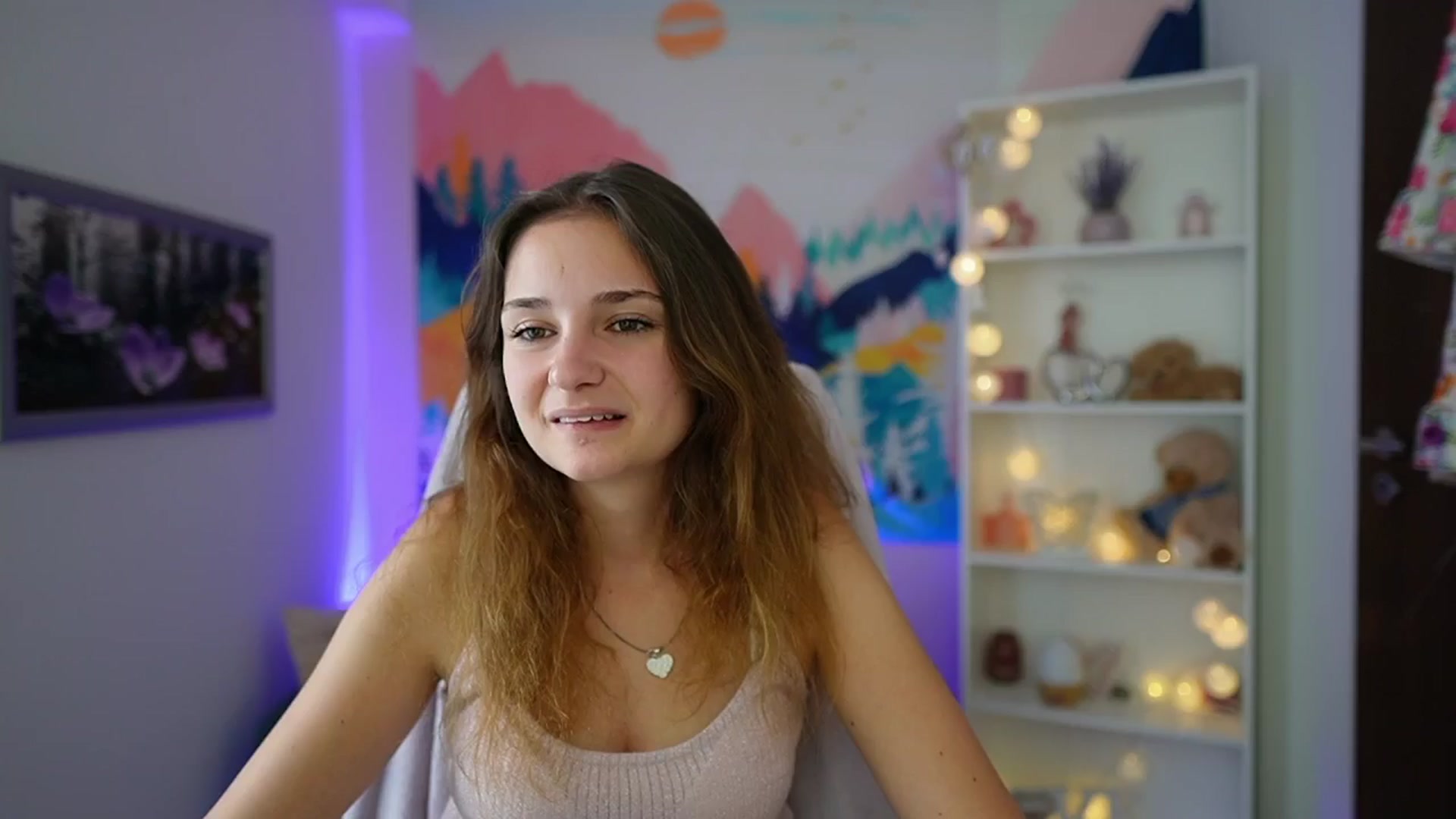 Gallery image thumbnail from Vina_Sky's myfreecams stream on, 08/07/2024, 09:33 image 8 of 20