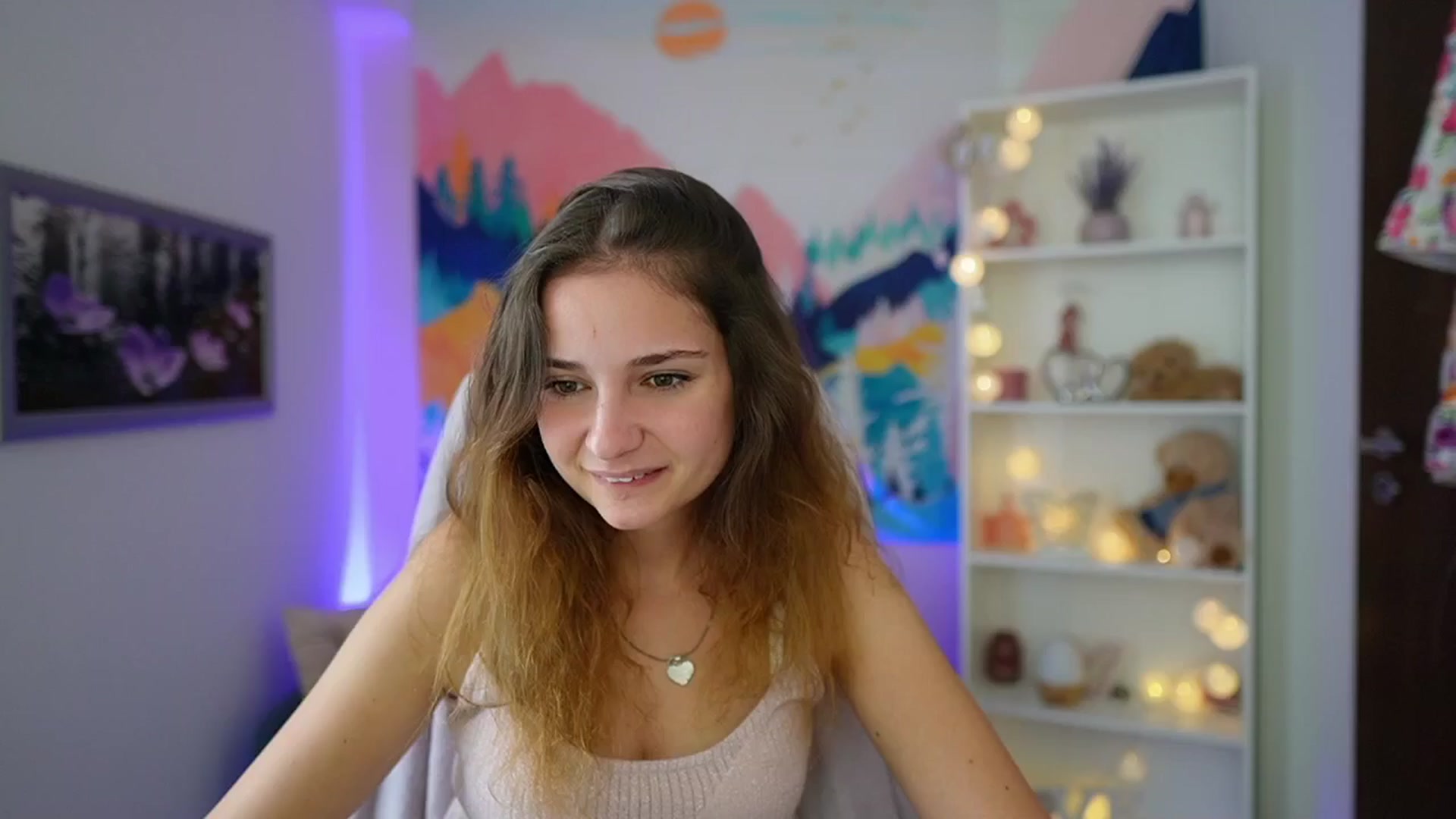 Gallery image thumbnail from Vina_Sky's myfreecams stream on, 08/07/2024, 09:33 image 9 of 20