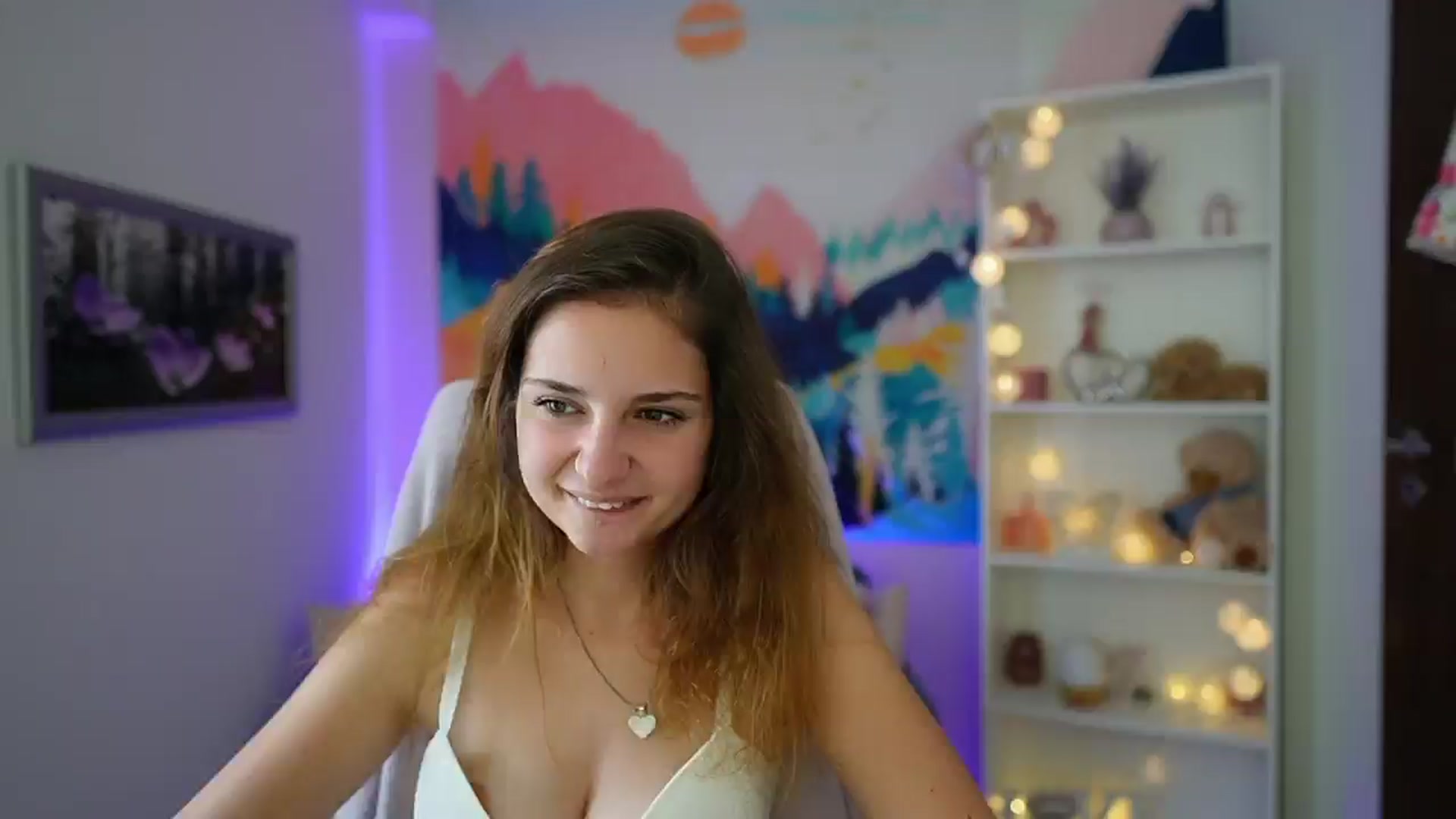 Gallery image thumbnail from Vina_Sky's myfreecams stream on, 08/07/2024, 11:41 image 17 of 20