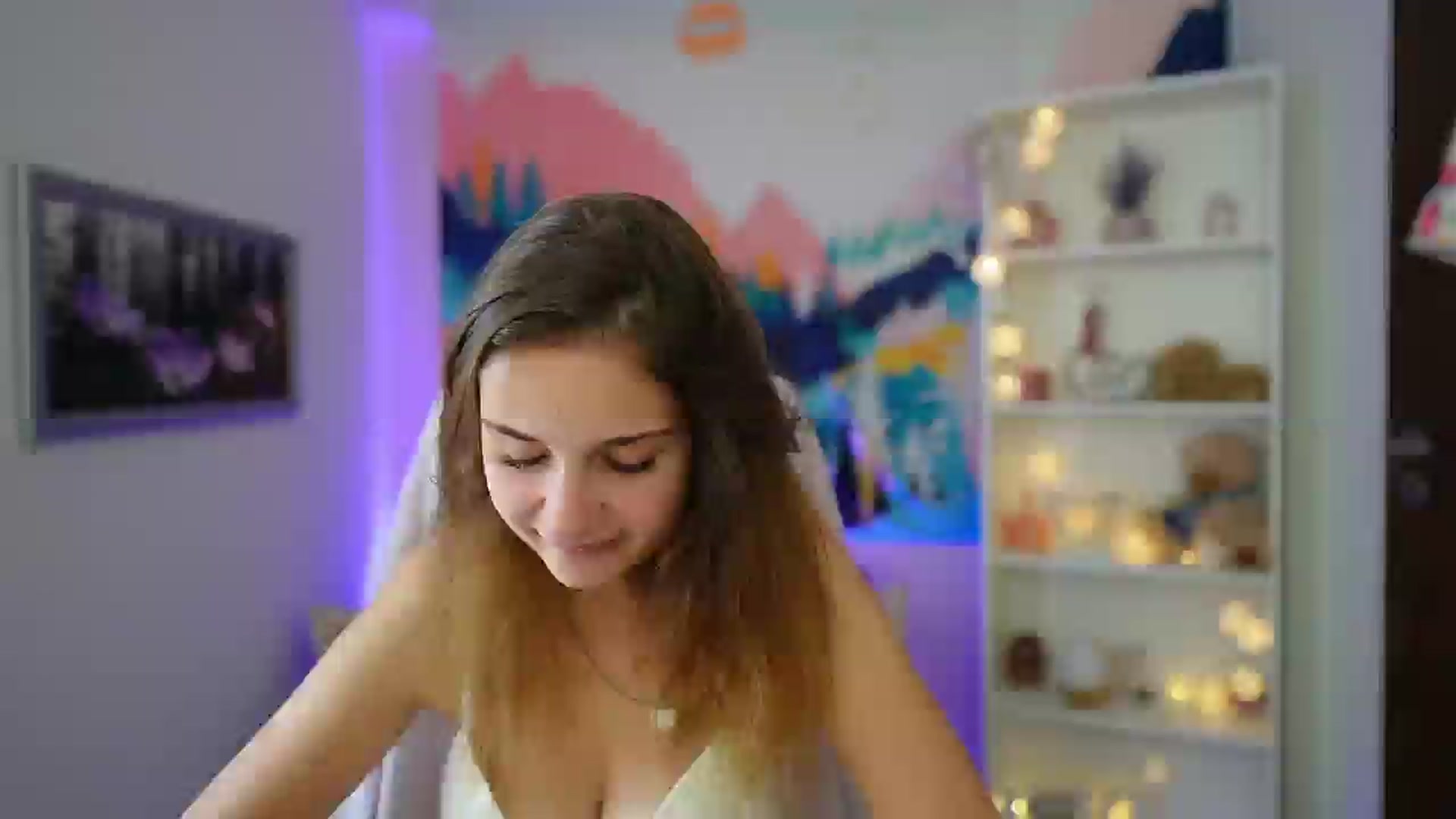 Gallery image thumbnail from Vina_Sky's myfreecams stream on, 08/07/2024, 12:44 image 15 of 20