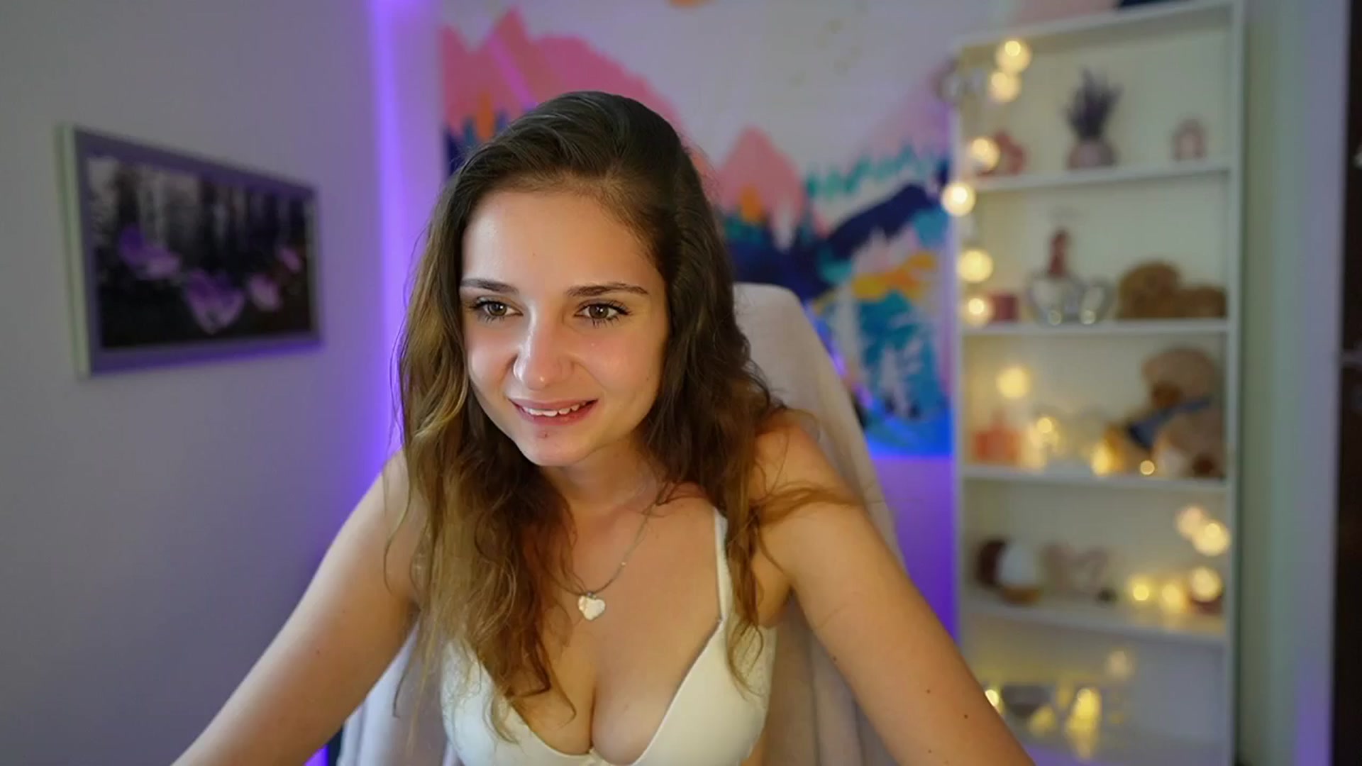 Gallery image thumbnail from Vina_Sky's myfreecams stream on, 08/10/2024, 10:05 image 12 of 20