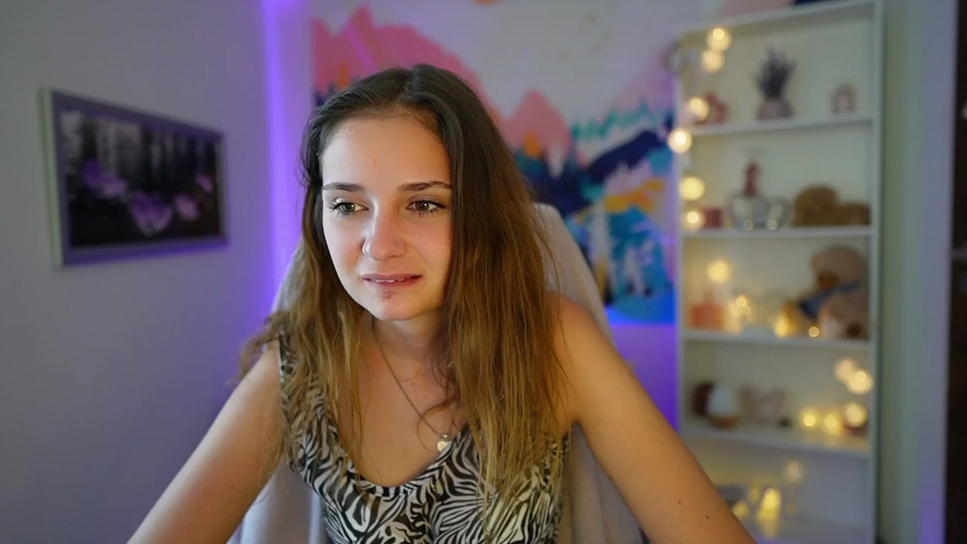 Gallery image thumbnail from Vina_Sky's myfreecams stream on, 08/10/2024, 10:05 image 1 of 20