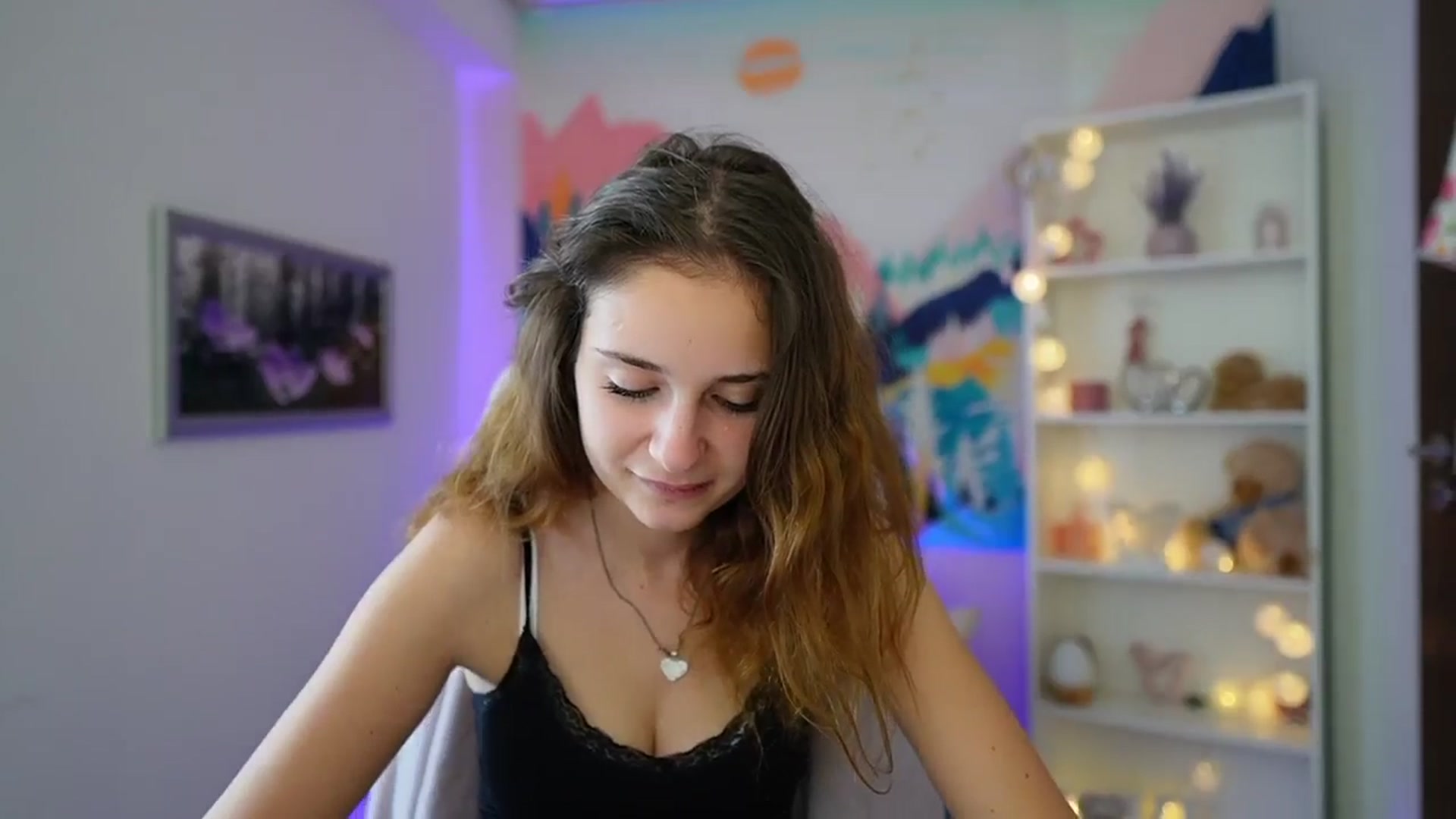 Gallery image thumbnail from Vina_Sky's myfreecams stream on, 08/15/2024, 10:03 image 8 of 20