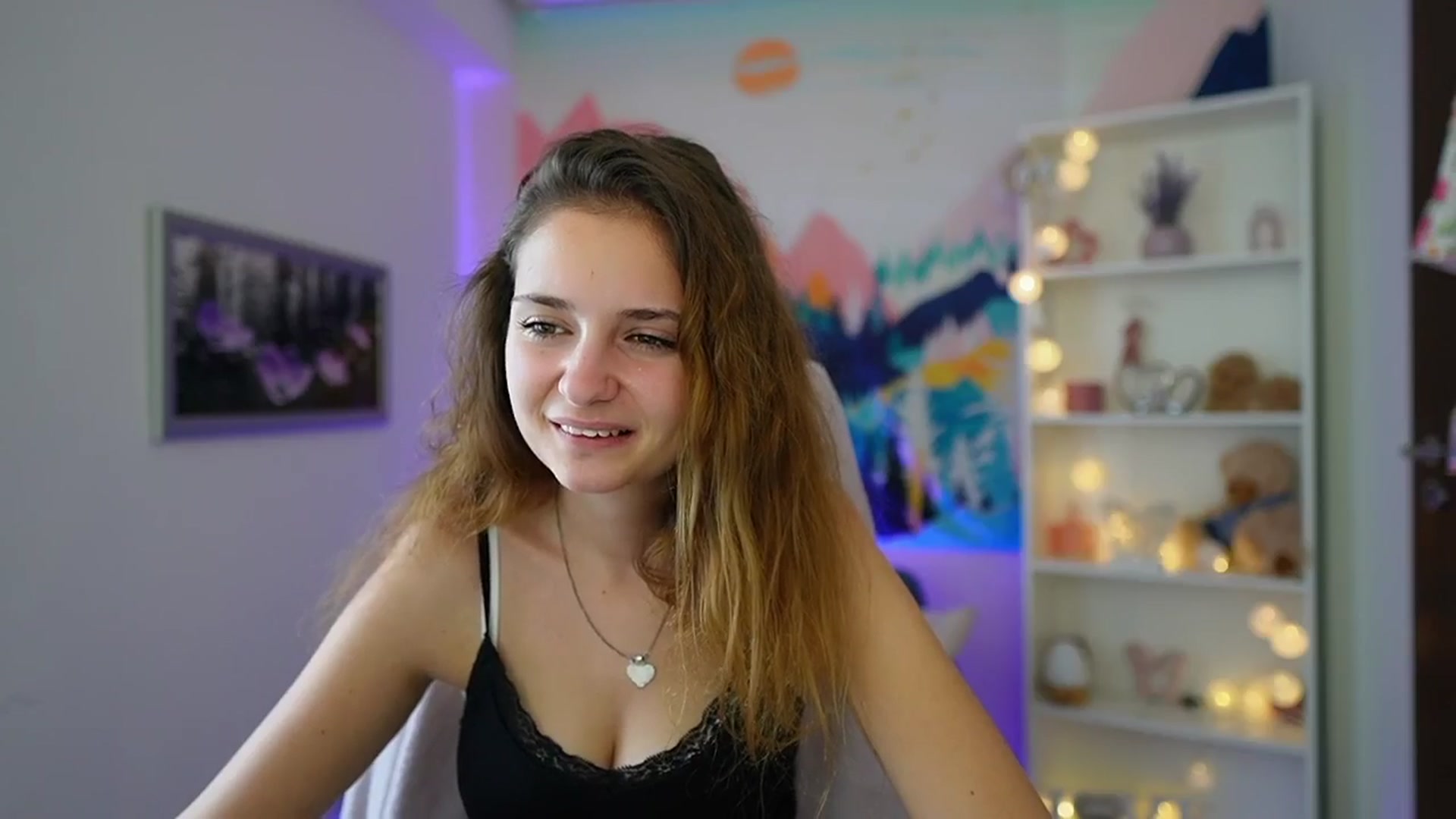 Gallery image thumbnail from Vina_Sky's myfreecams stream on, 08/15/2024, 10:03 image 18 of 20