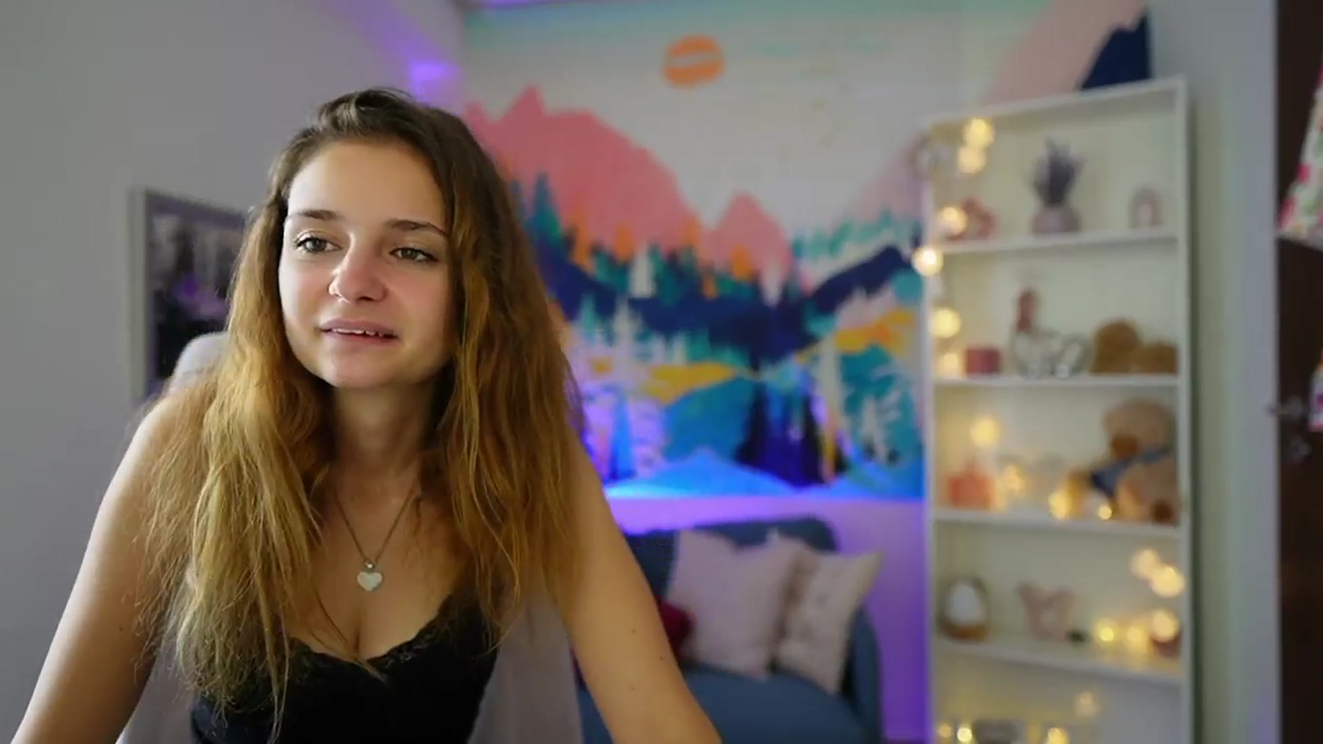 Gallery image thumbnail from Vina_Sky's myfreecams stream on, 08/15/2024, 10:03 image 14 of 20