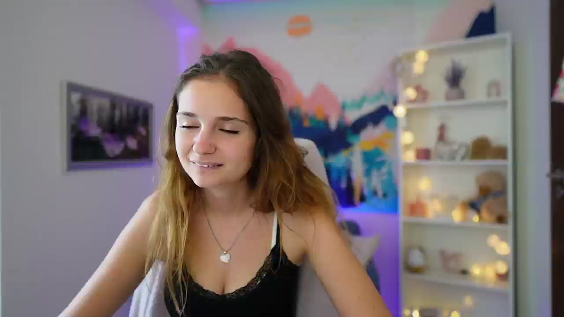 Gallery image thumbnail from Vina_Sky's myfreecams stream on, 08/15/2024, 11:04 image 1 of 20