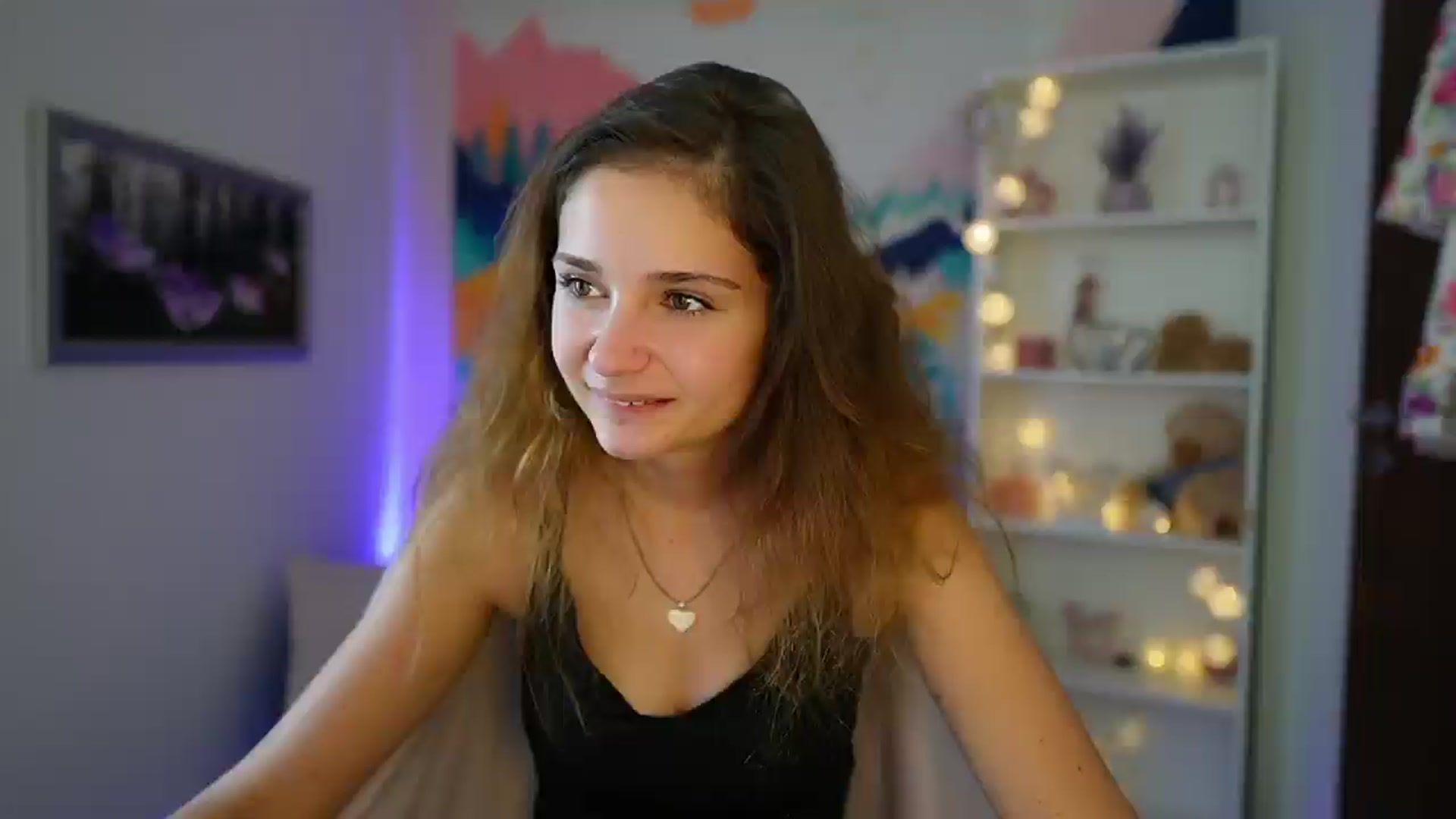 Gallery image thumbnail from Vina_Sky's myfreecams stream on, 08/16/2024, 11:13 image 9 of 20