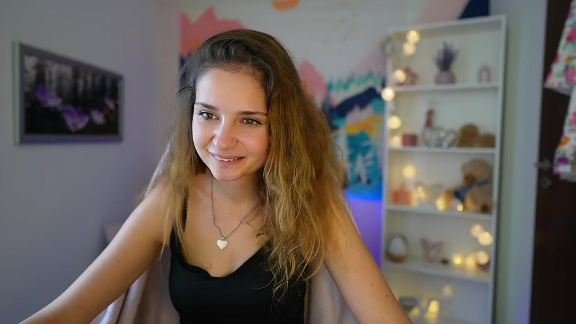 Gallery image thumbnail from Vina_Sky's myfreecams stream on, 08/16/2024, 13:00 image 12 of 20