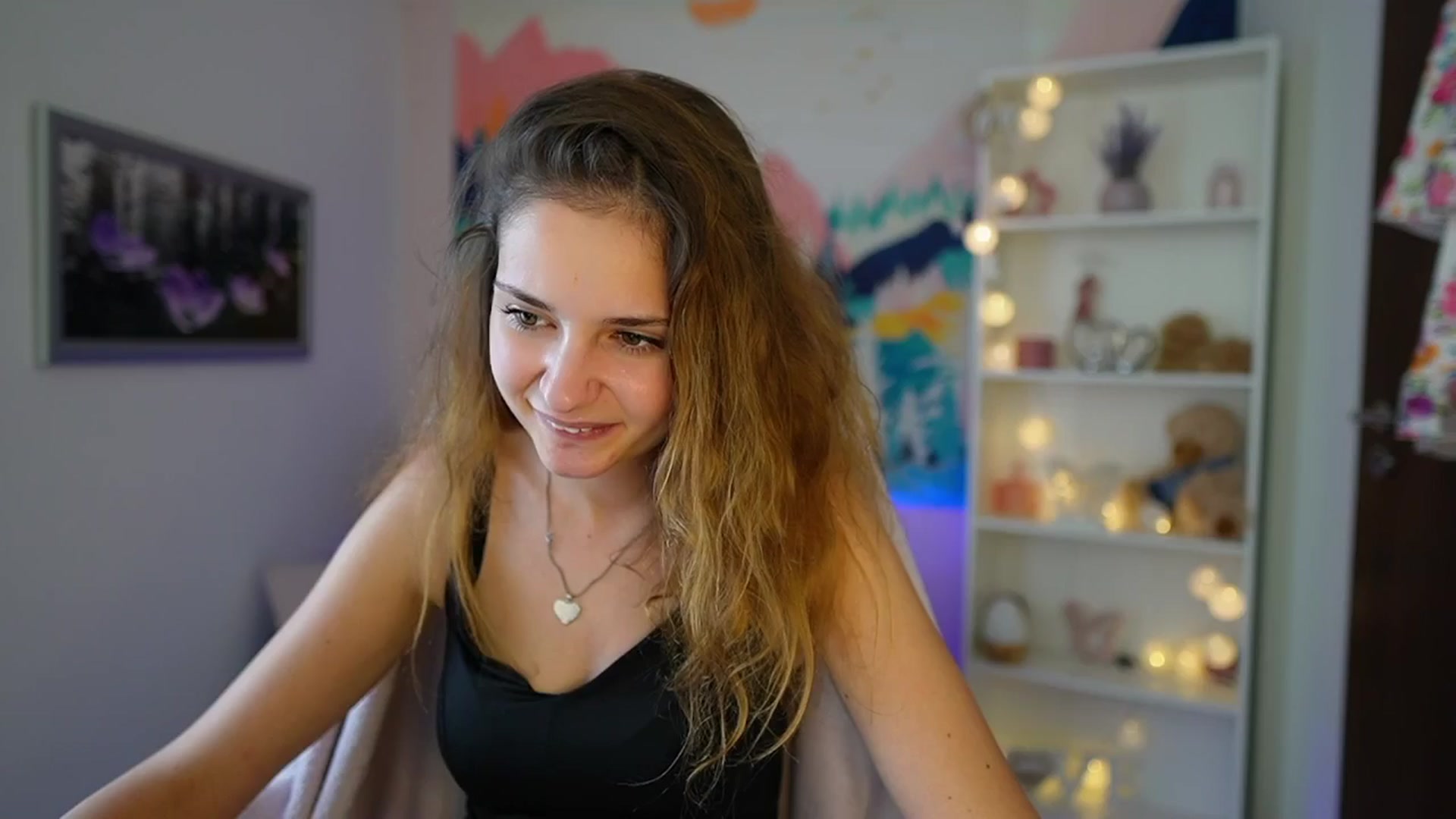 Gallery image thumbnail from Vina_Sky's myfreecams stream on, 08/16/2024, 13:00 image 13 of 20