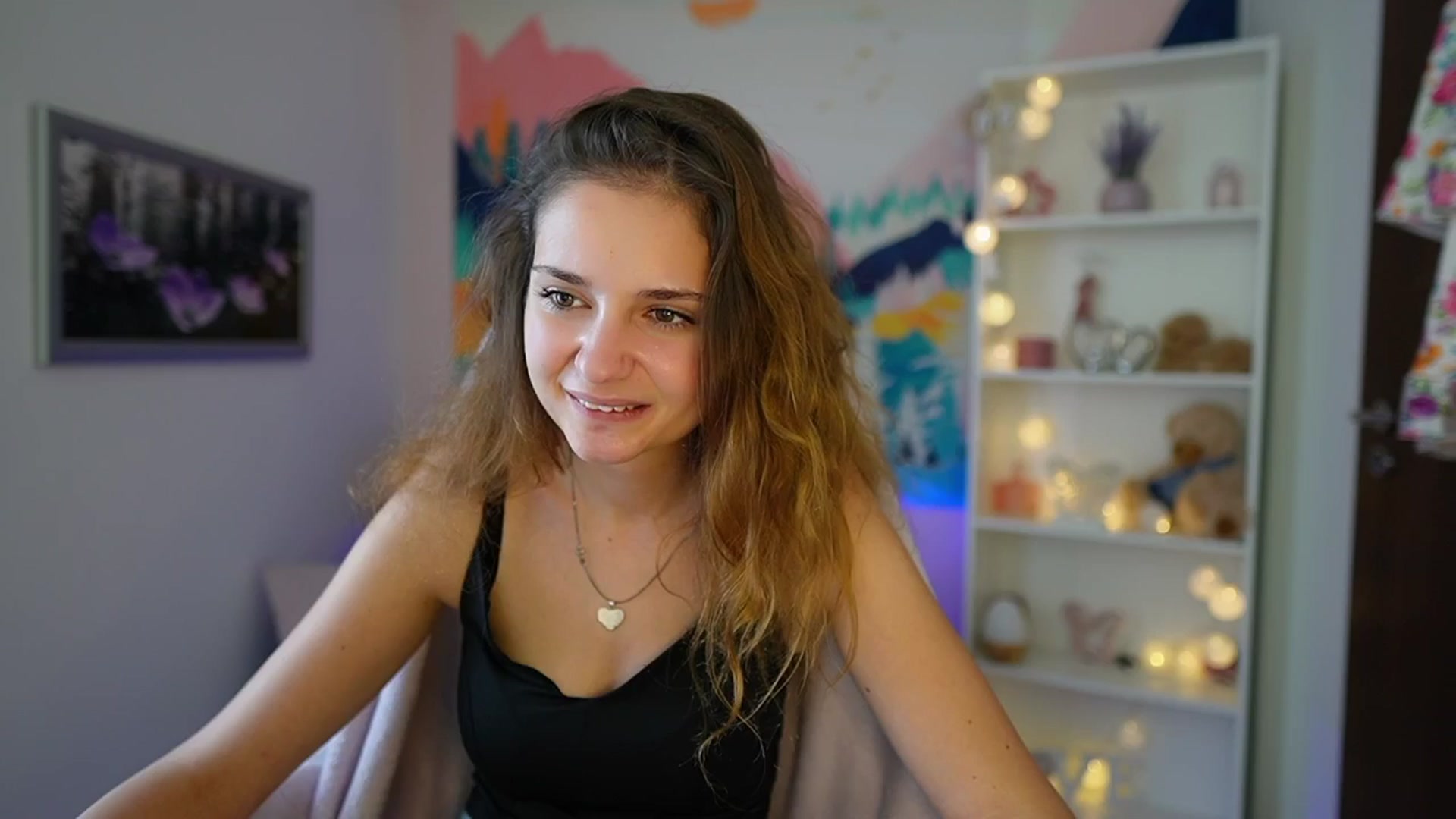 Gallery image thumbnail from Vina_Sky's myfreecams stream on, 08/16/2024, 13:00 image 16 of 20
