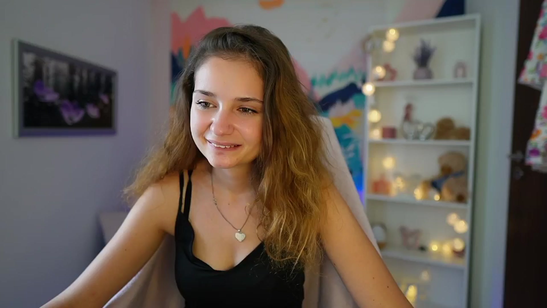 Gallery image thumbnail from Vina_Sky's myfreecams stream on, 08/16/2024, 13:00 image 1 of 20