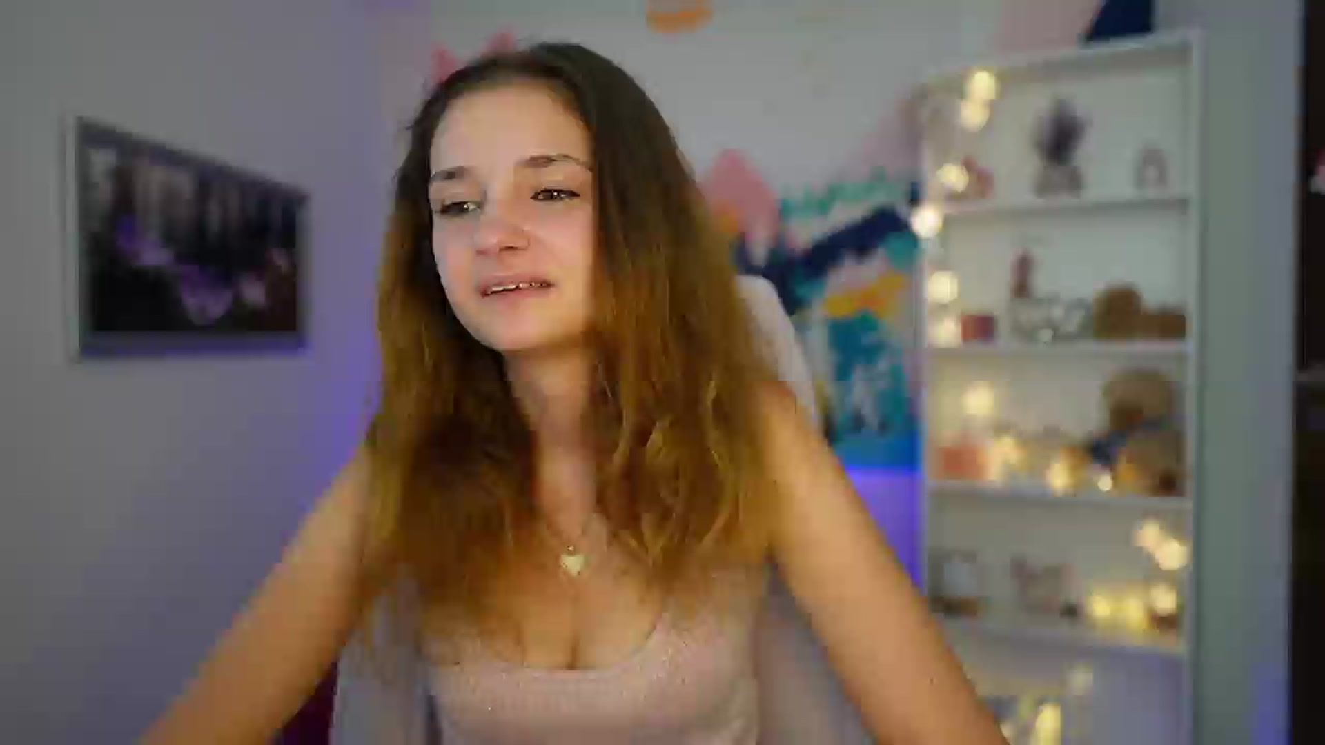 Gallery image thumbnail from Vina_Sky's myfreecams stream on, 08/17/2024, 10:47 image 14 of 20