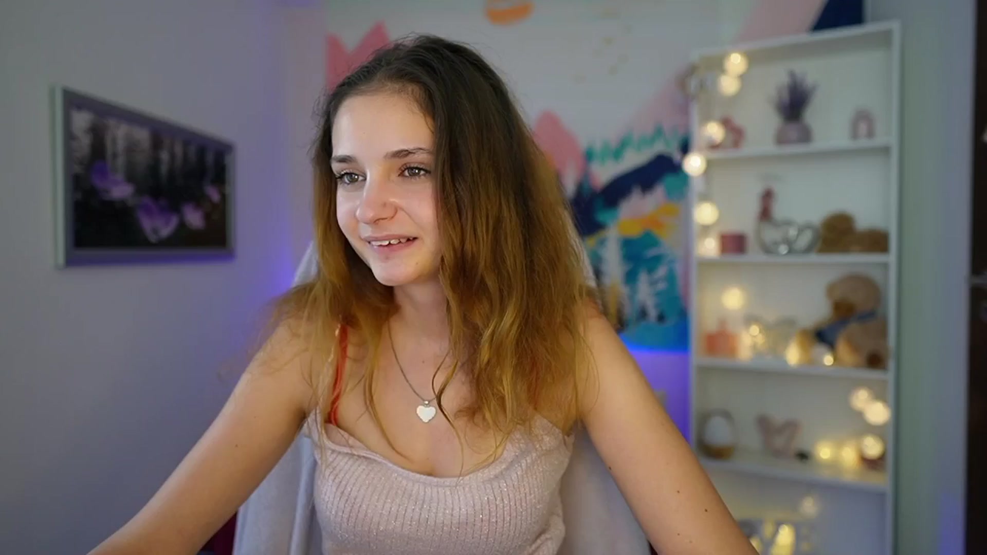 Gallery image thumbnail from Vina_Sky's myfreecams stream on, 08/17/2024, 11:46 image 17 of 20