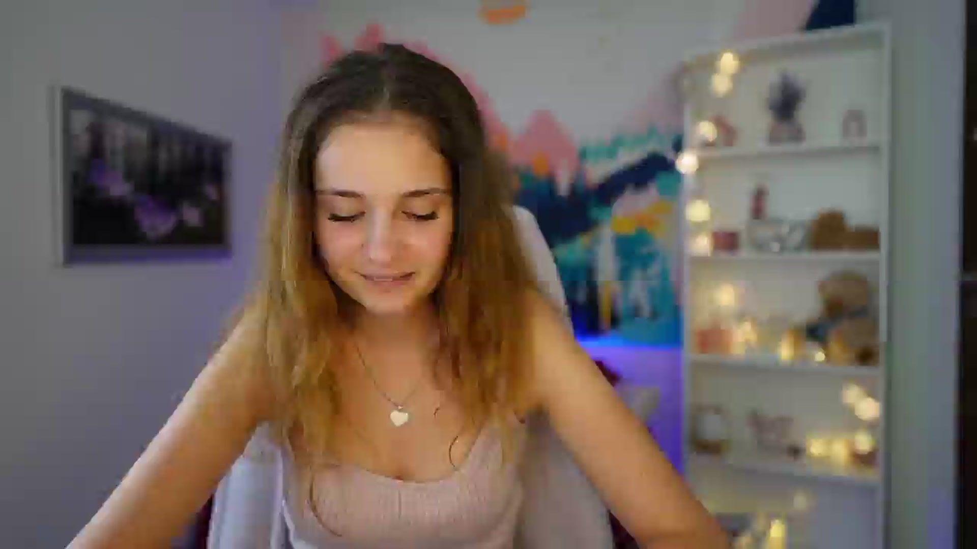 Gallery image thumbnail from Vina_Sky's myfreecams stream on, 08/17/2024, 12:29 image 3 of 20