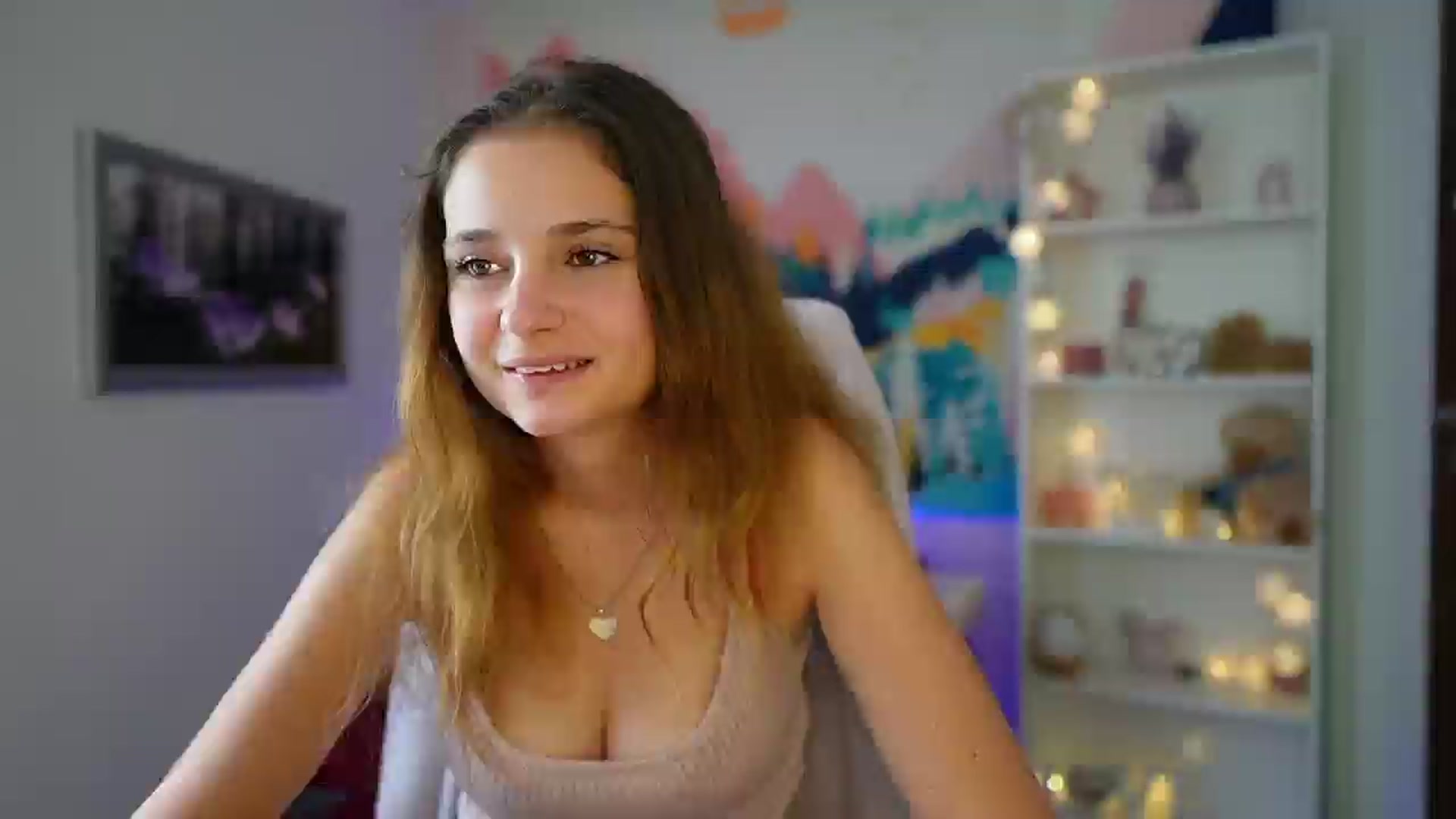 Gallery image thumbnail from Vina_Sky's myfreecams stream on, 08/17/2024, 13:53 image 11 of 20