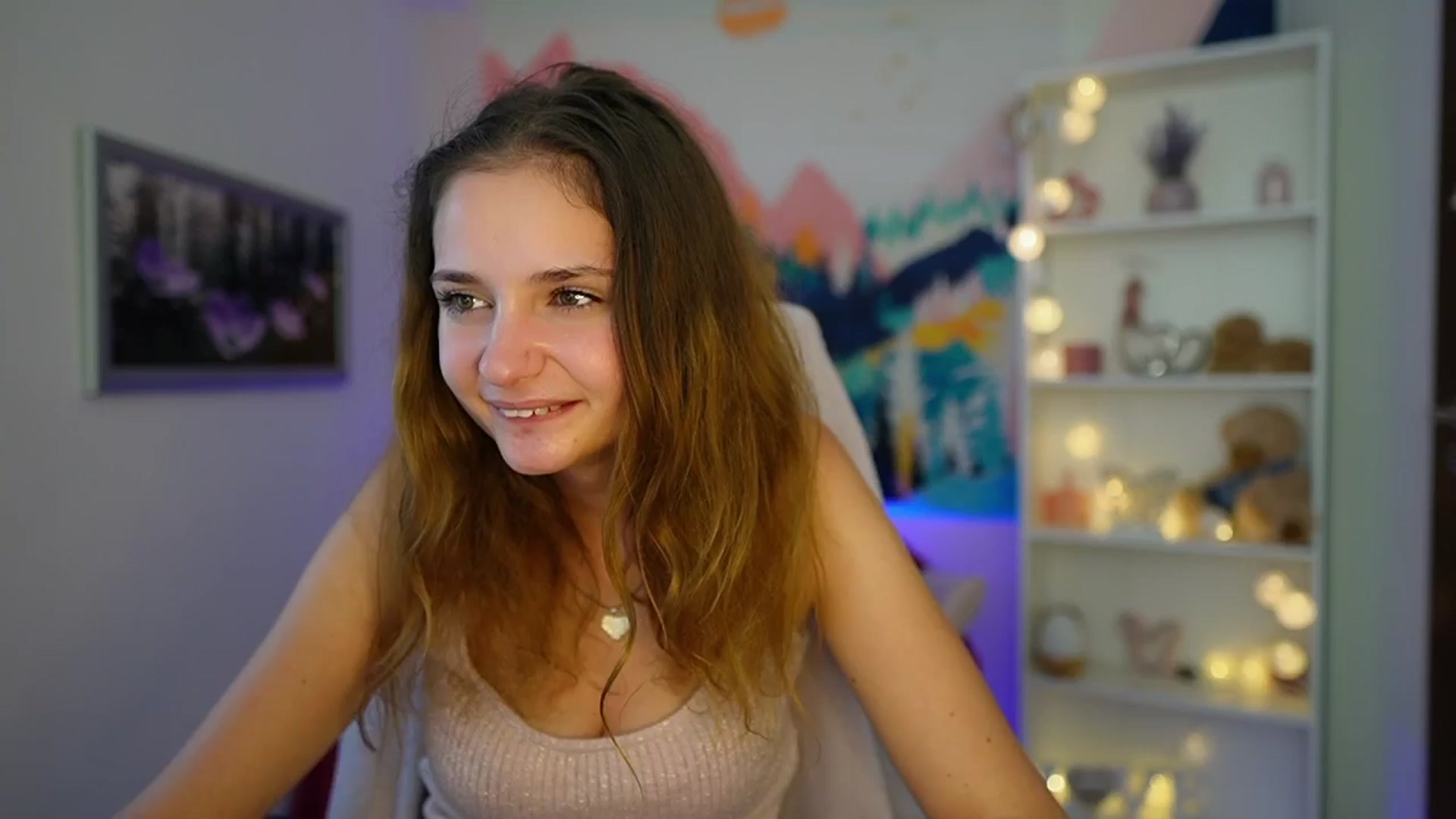 Gallery image thumbnail from Vina_Sky's myfreecams stream on, 08/17/2024, 18:08 image 10 of 20