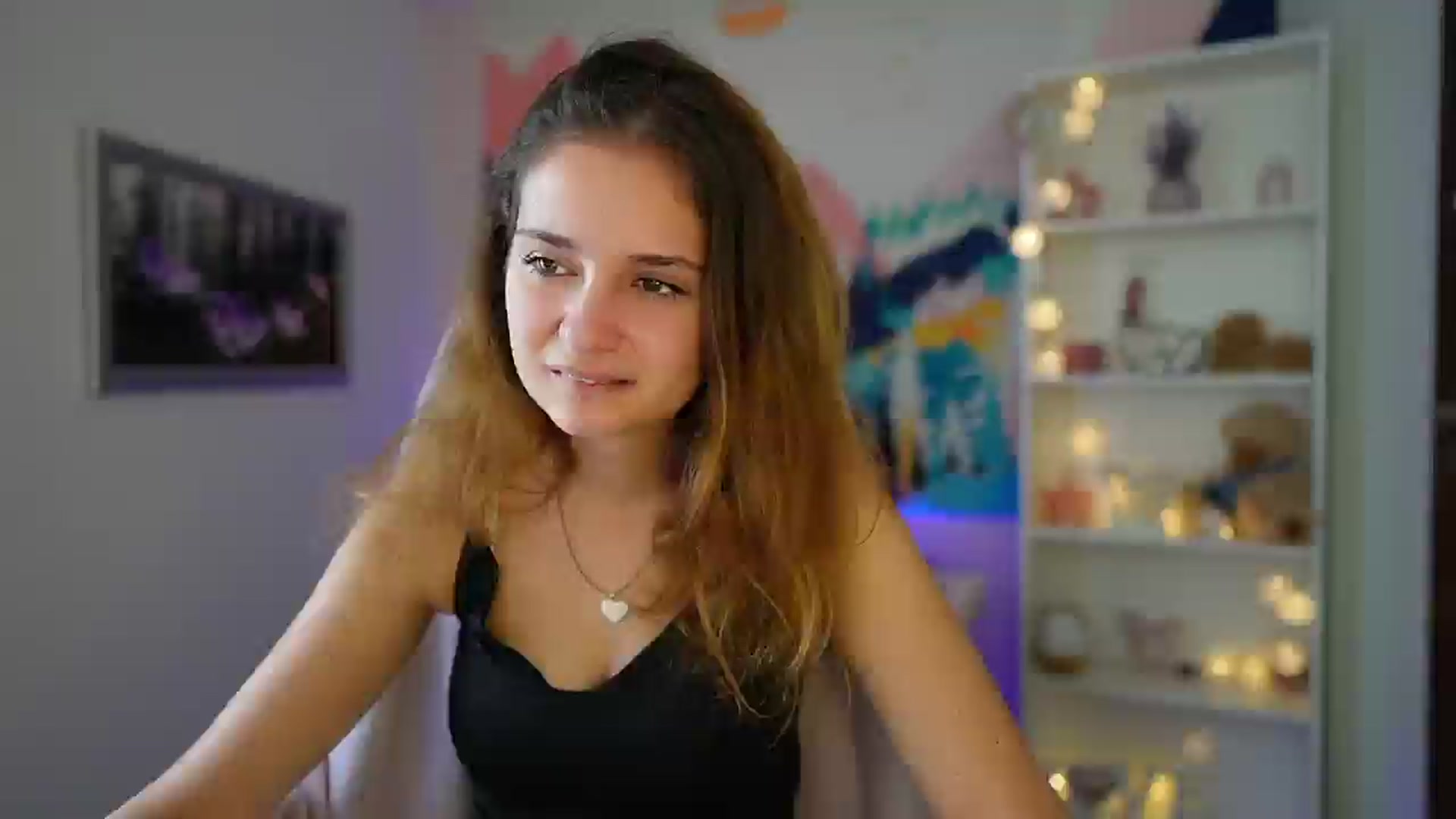 Gallery image thumbnail from Vina_Sky's myfreecams stream on, 08/18/2024, 10:16 image 8 of 20