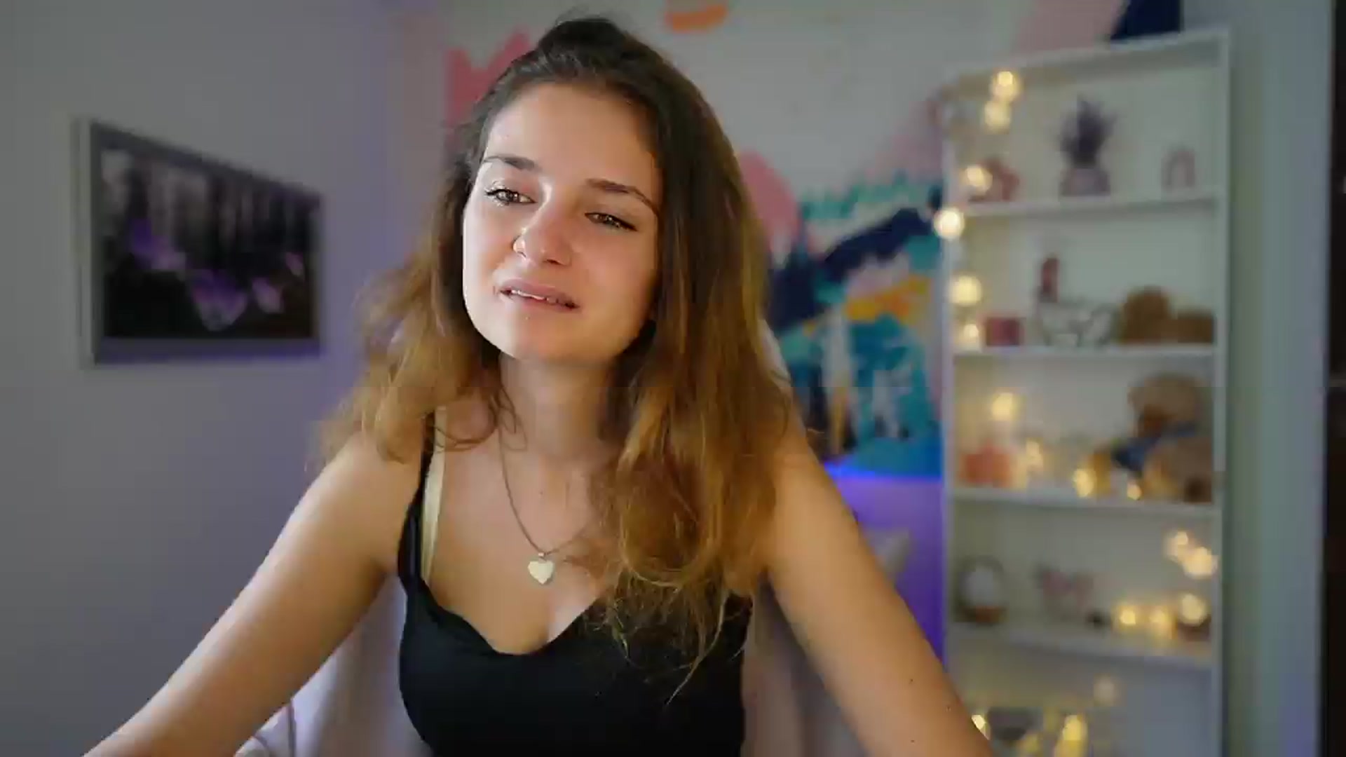 Gallery image thumbnail from Vina_Sky's myfreecams stream on, 08/18/2024, 10:16 image 6 of 20