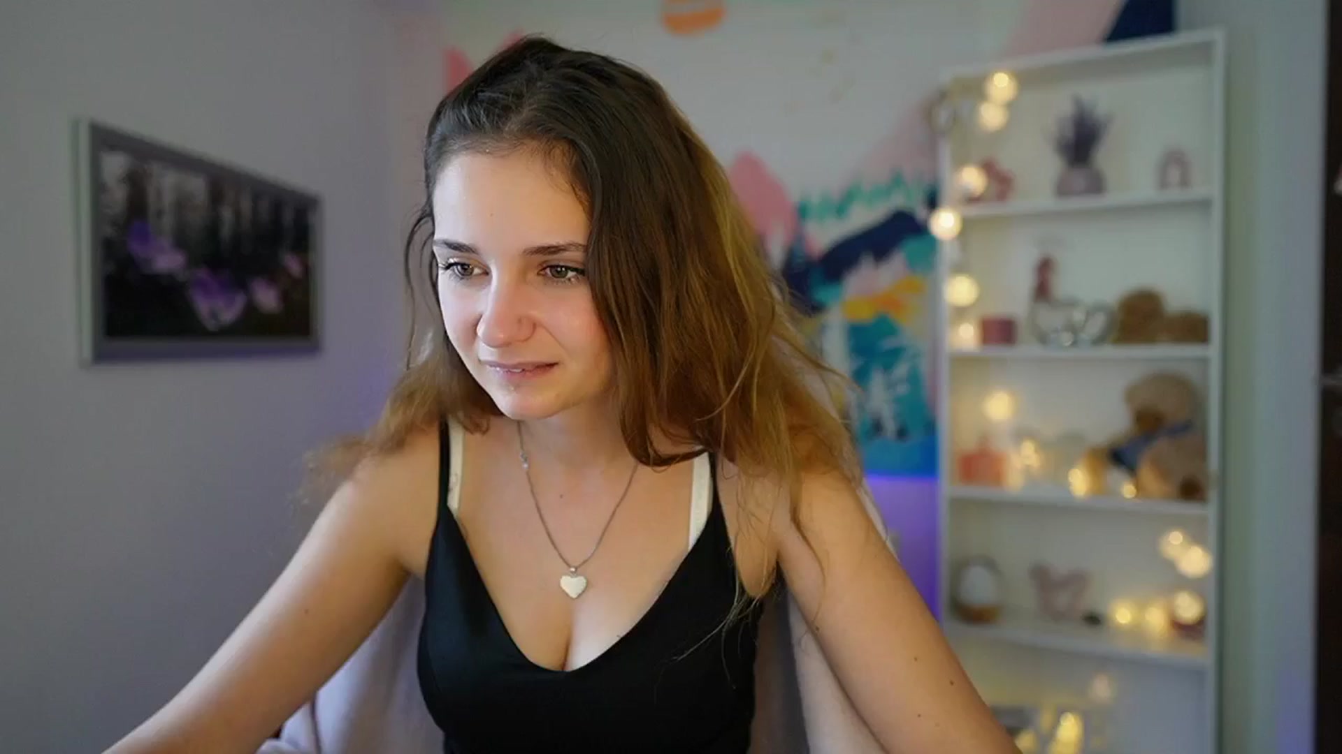 Gallery image thumbnail from Vina_Sky's myfreecams stream on, 08/18/2024, 12:35 image 2 of 20