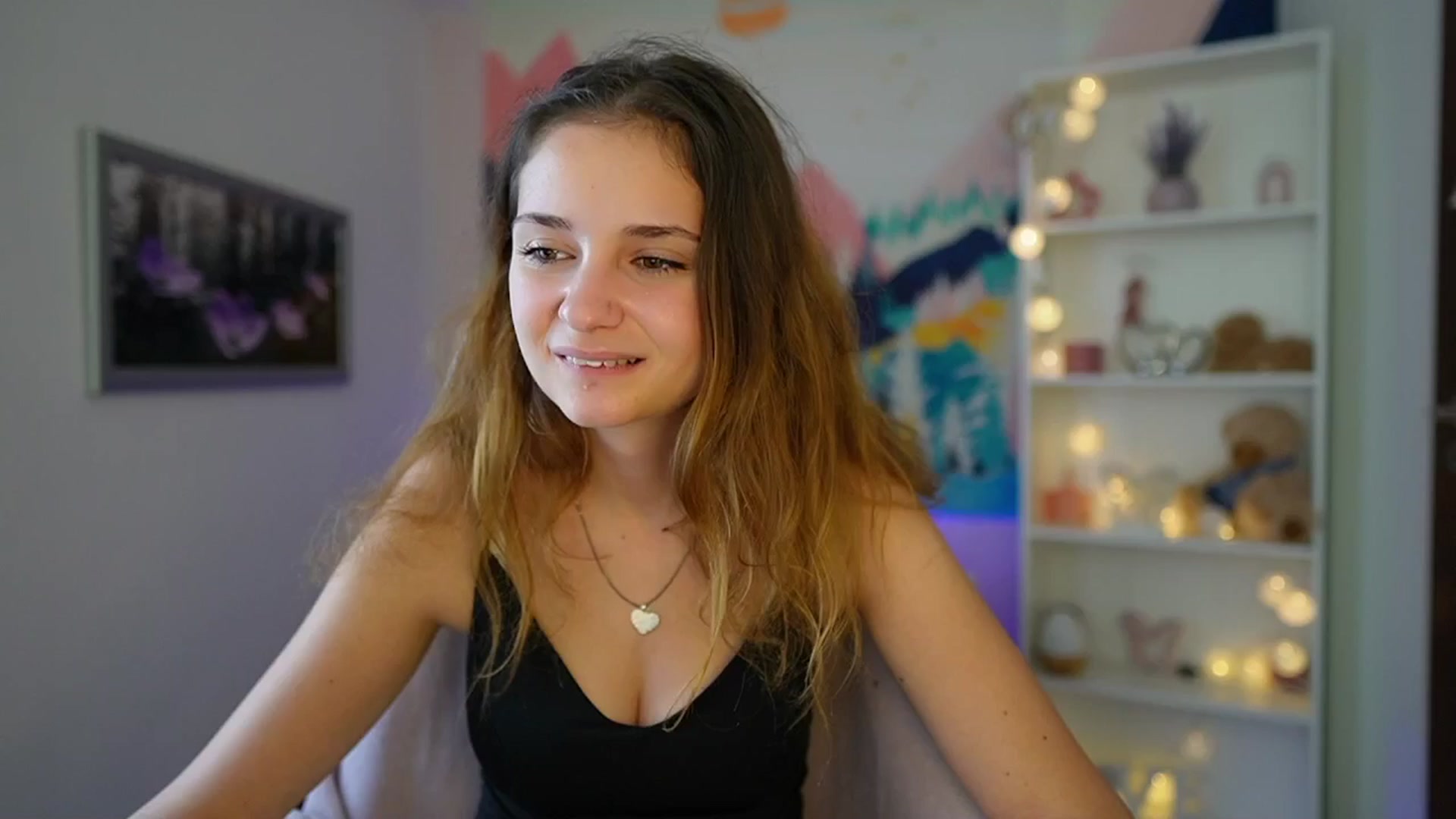 Gallery image thumbnail from Vina_Sky's myfreecams stream on, 08/18/2024, 12:35 image 8 of 20
