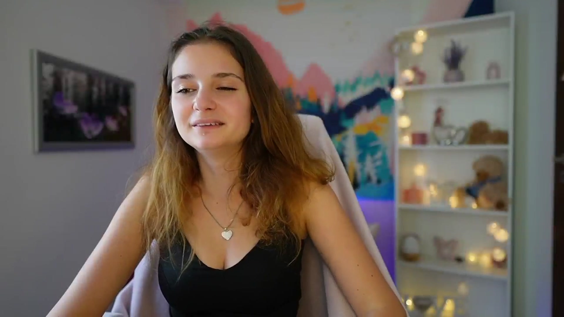 Gallery image thumbnail from Vina_Sky's myfreecams stream on, 08/18/2024, 14:19 image 17 of 20