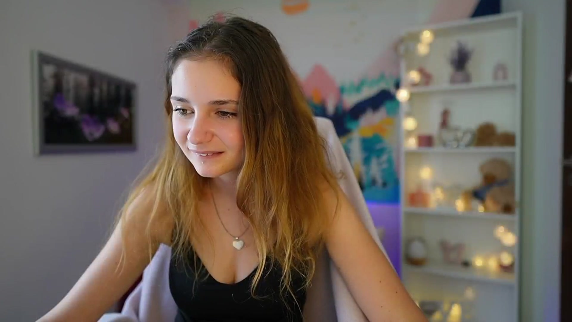 Gallery image thumbnail from Vina_Sky's myfreecams stream on, 08/18/2024, 14:19 image 13 of 20