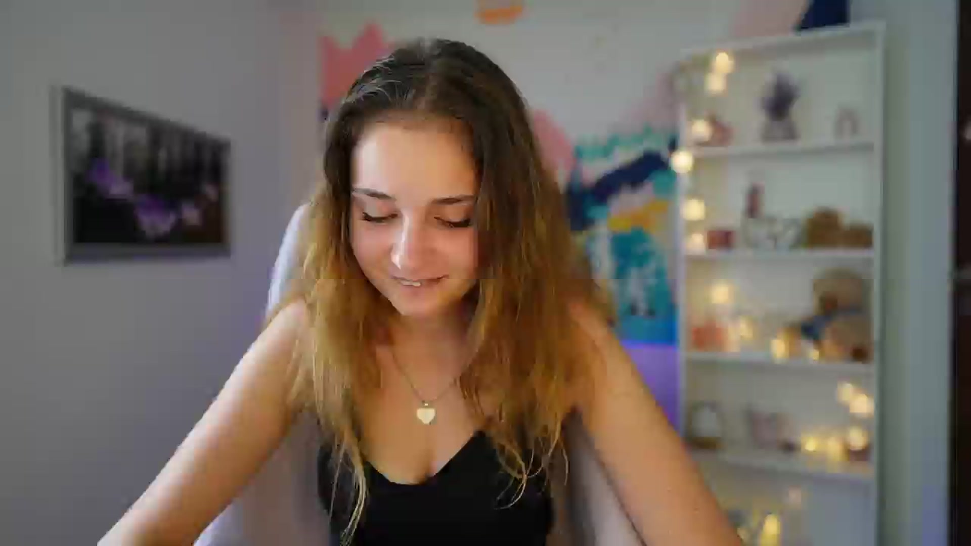 Gallery image thumbnail from Vina_Sky's myfreecams stream on, 08/18/2024, 15:24 image 17 of 20