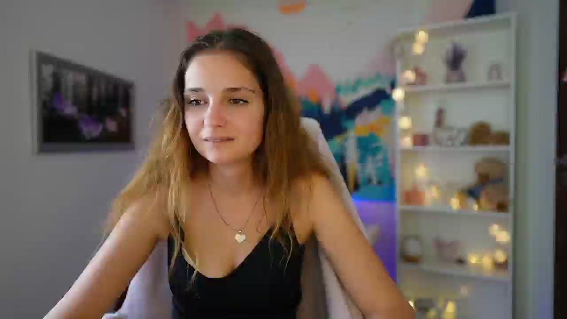 Gallery image thumbnail from Vina_Sky's myfreecams stream on, 08/18/2024, 15:24 image 1 of 20