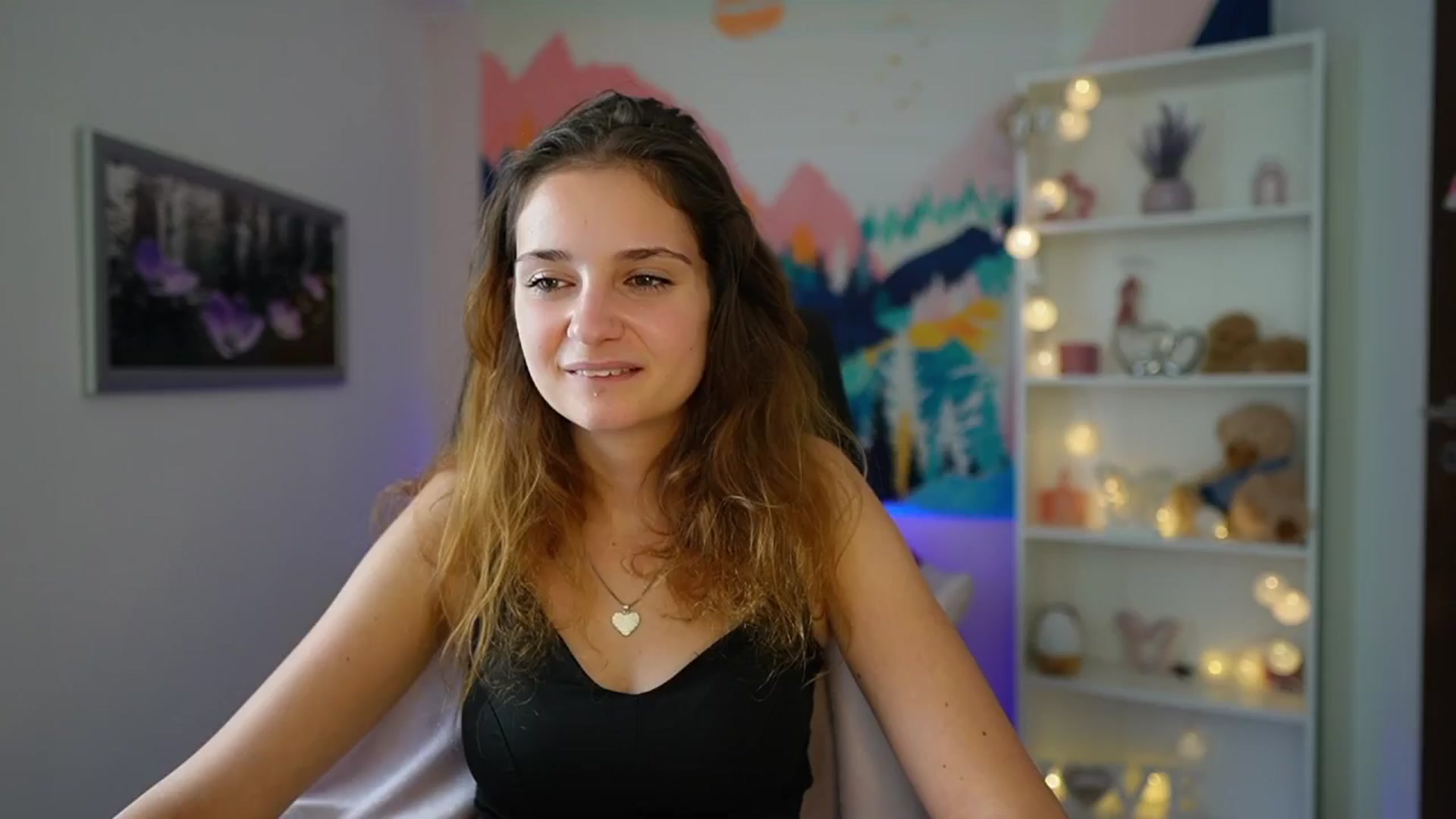 Gallery image thumbnail from Vina_Sky's myfreecams stream on, 08/18/2024, 16:40 image 14 of 20