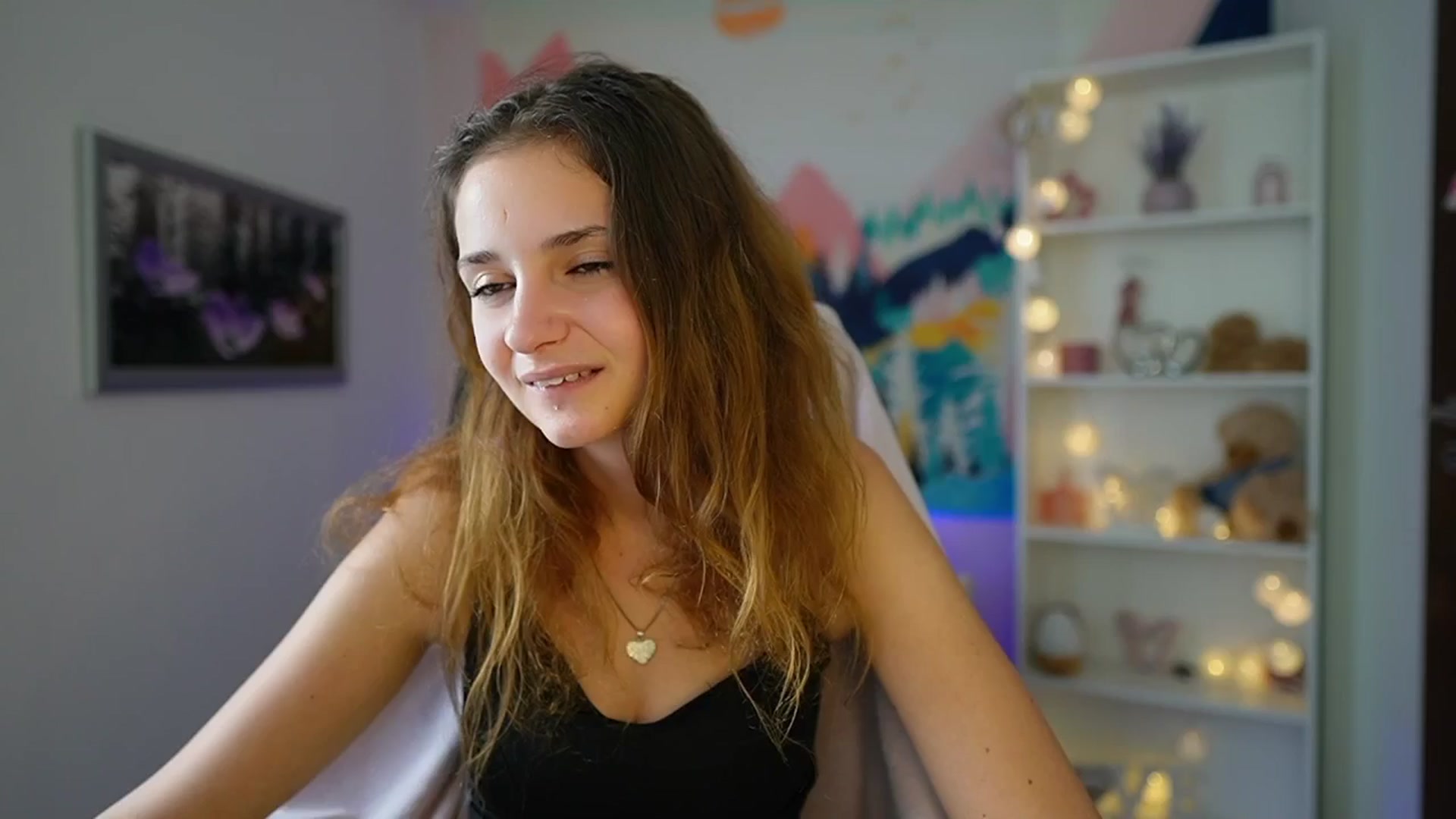Gallery image thumbnail from Vina_Sky's myfreecams stream on, 08/18/2024, 16:40 image 9 of 20