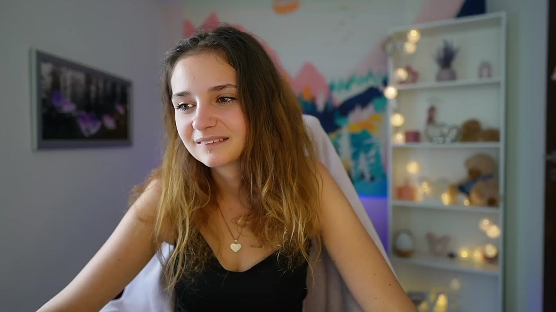 Gallery image thumbnail from Vina_Sky's myfreecams stream on, 08/18/2024, 16:40 image 2 of 20