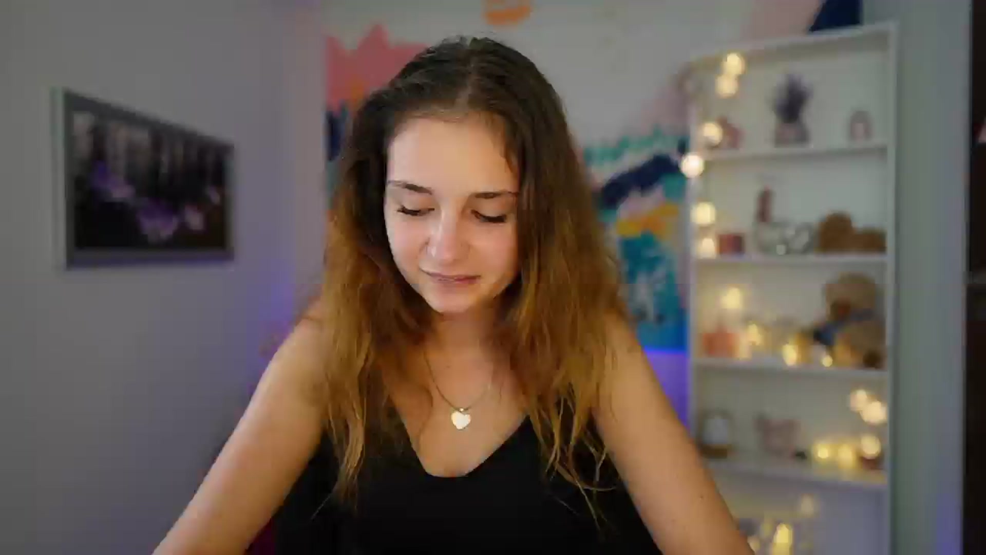 Gallery image thumbnail from Vina_Sky's myfreecams stream on, 08/18/2024, 18:06 image 5 of 20